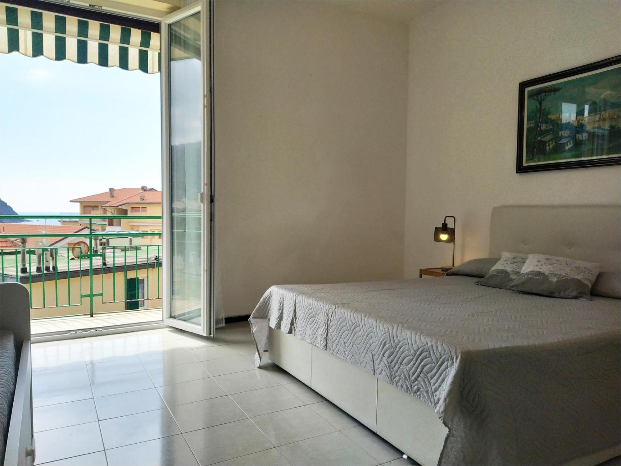 Studio Apartment with Sea View photo 2