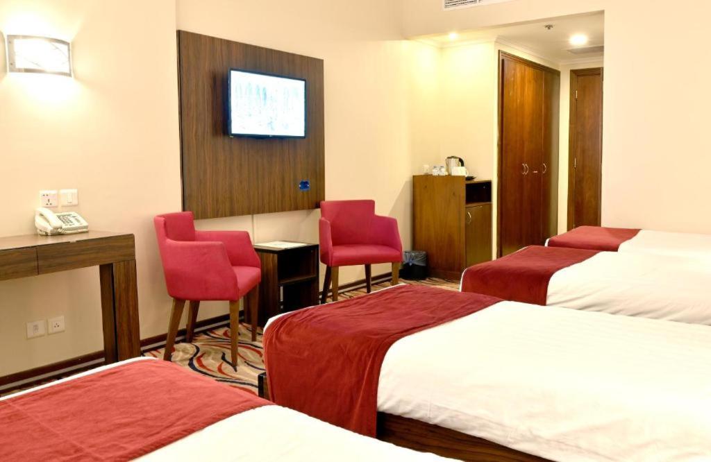 Quadruple Room - Photo 1