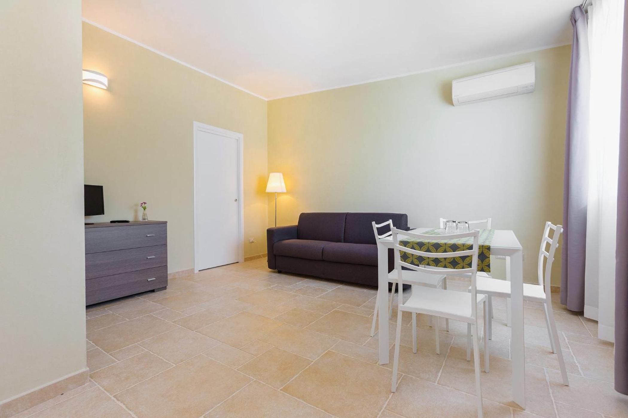 Apartment - Photo 2