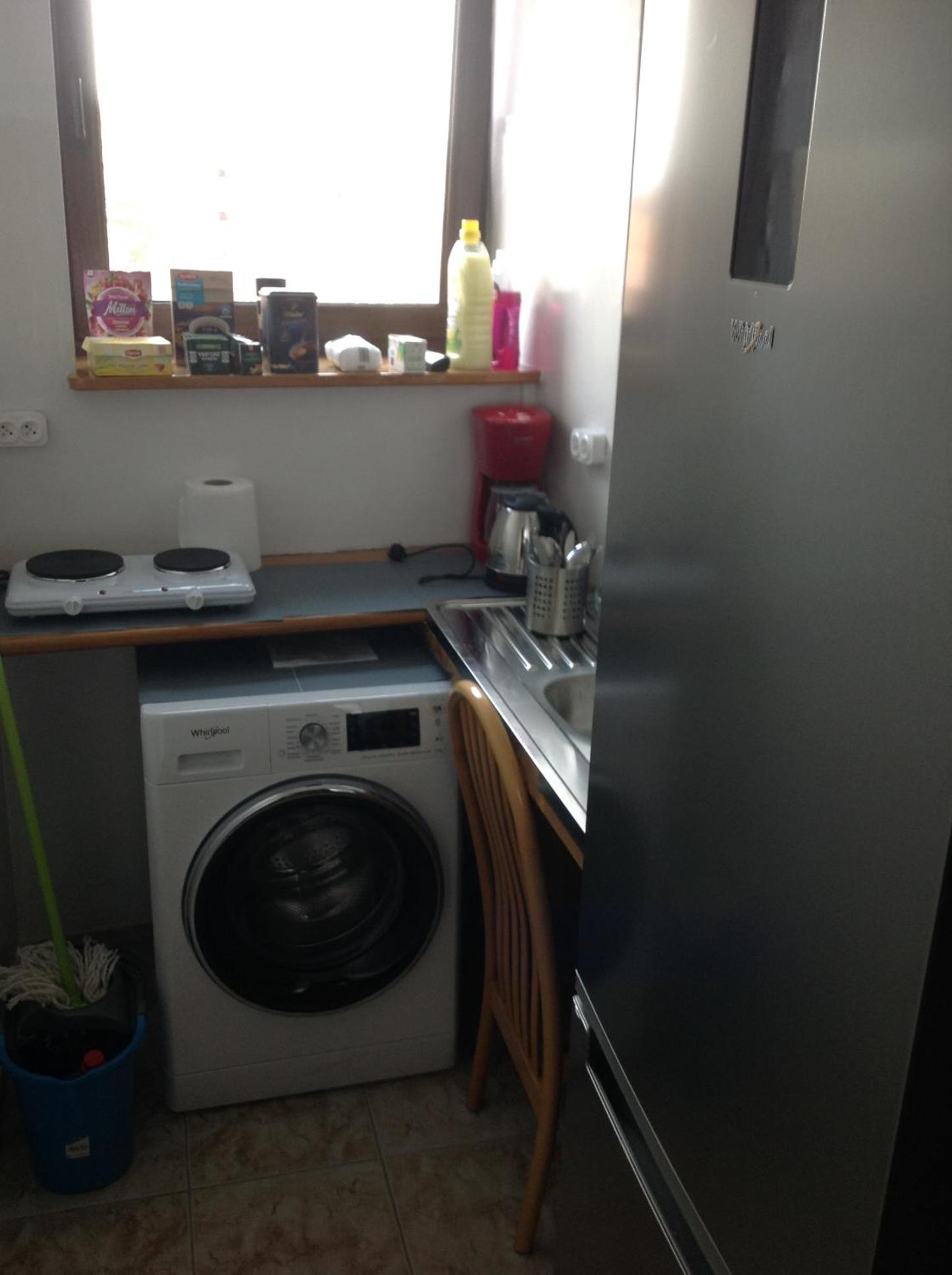 Small Single Room With Private Bathroom - Attic photo 1