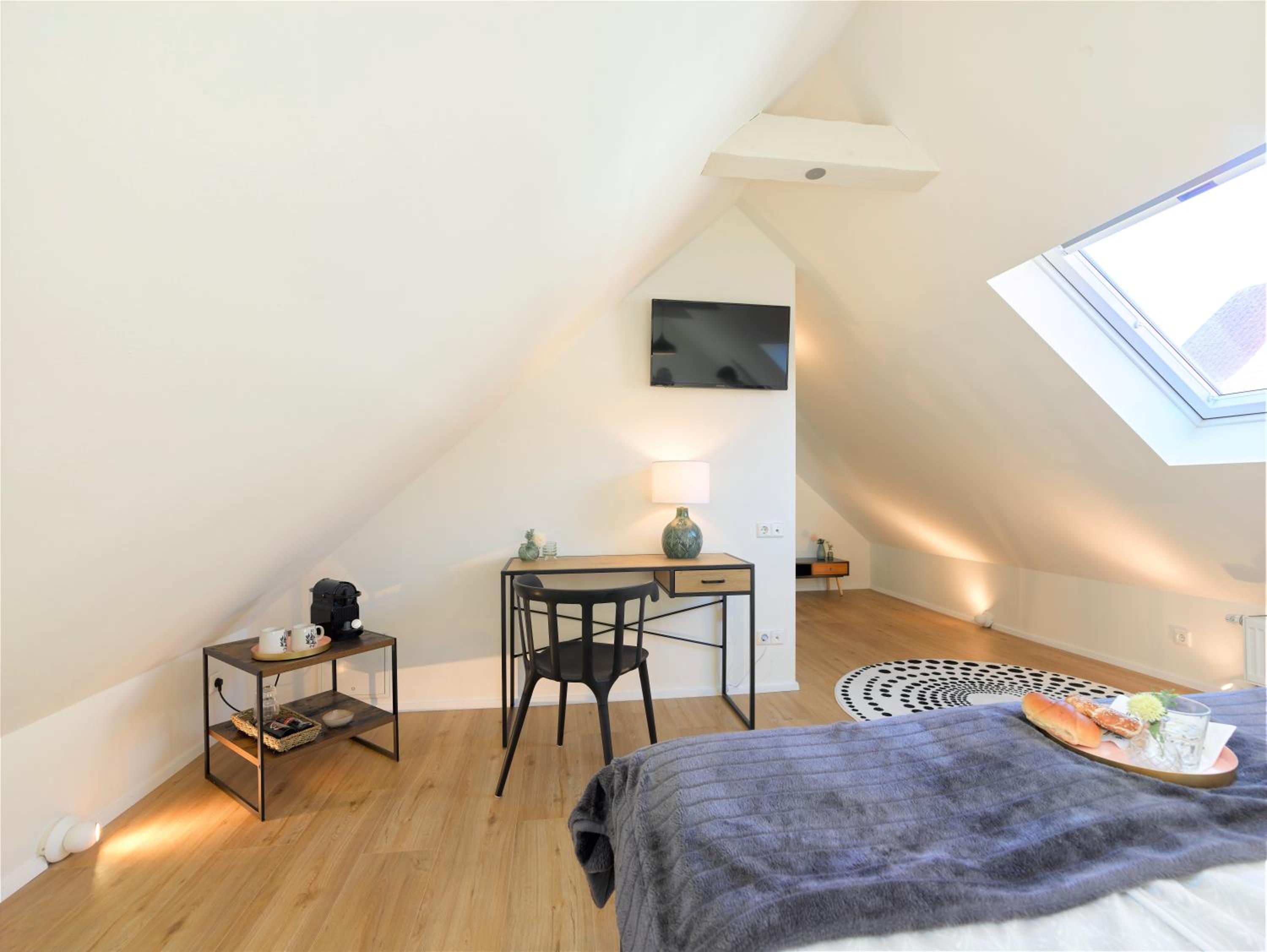 Standard Double Room - Photo 2