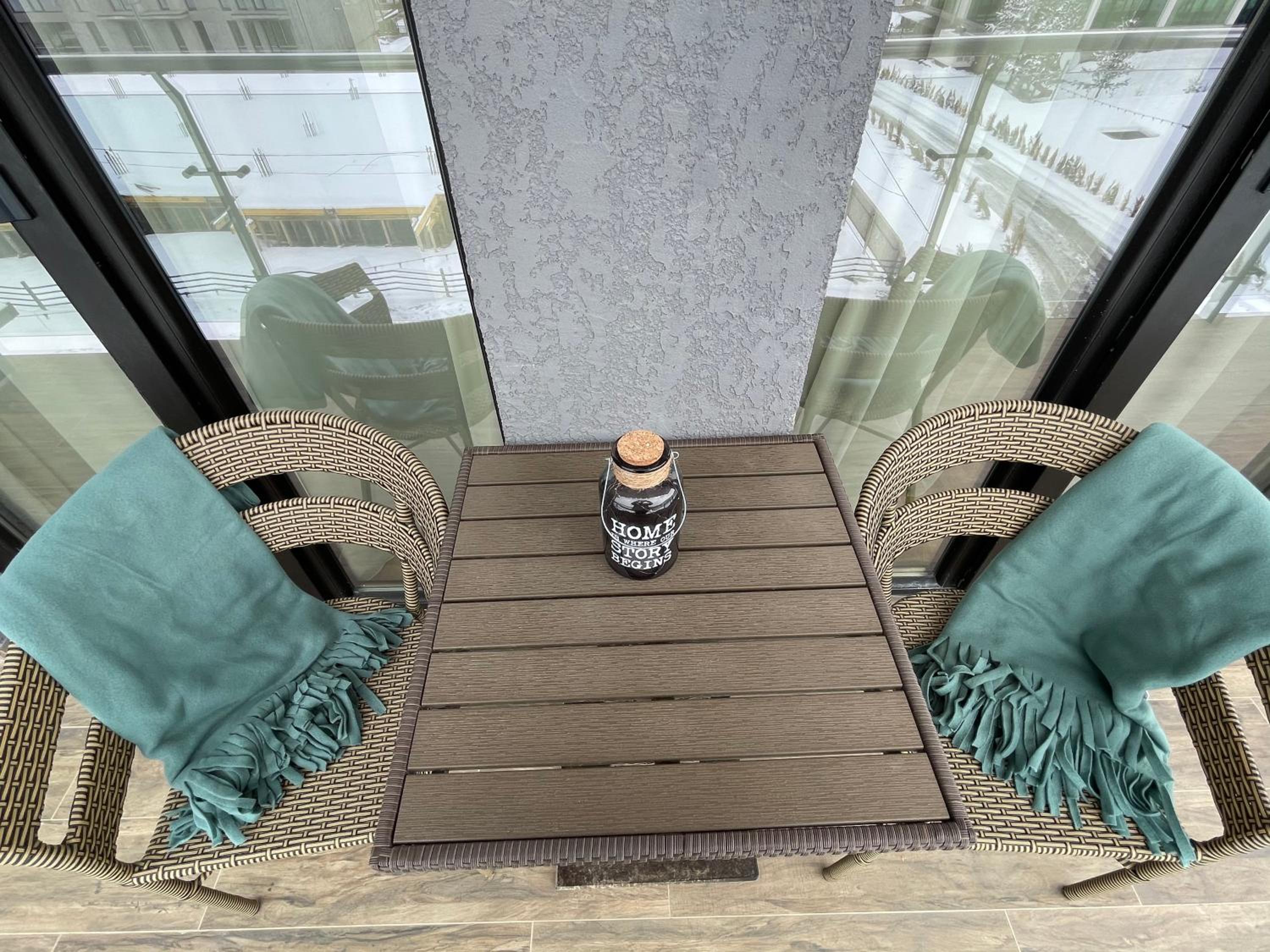 Suite with Balcony - Photo 6