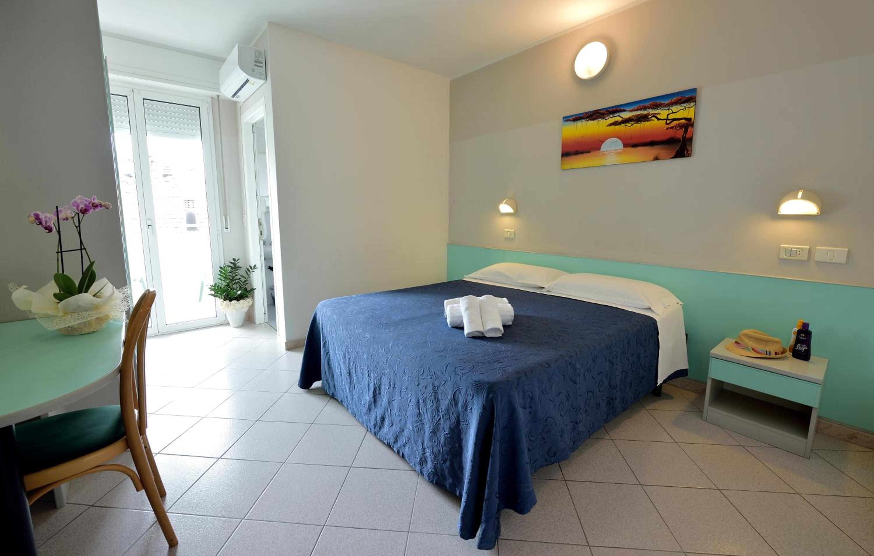 Deluxe Double or Twin Room with Balcony
