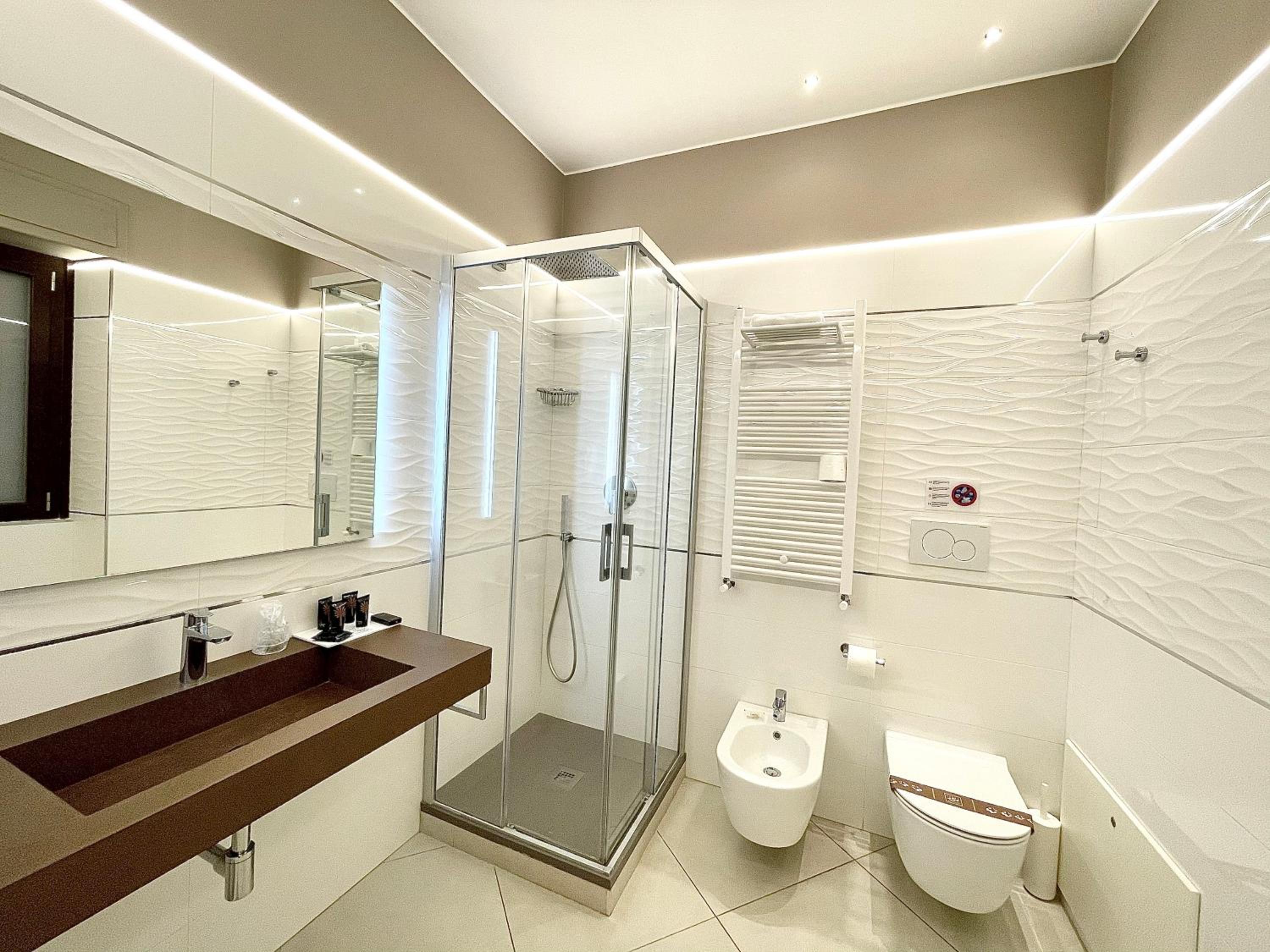 Luxury Triple Room - Photo 4