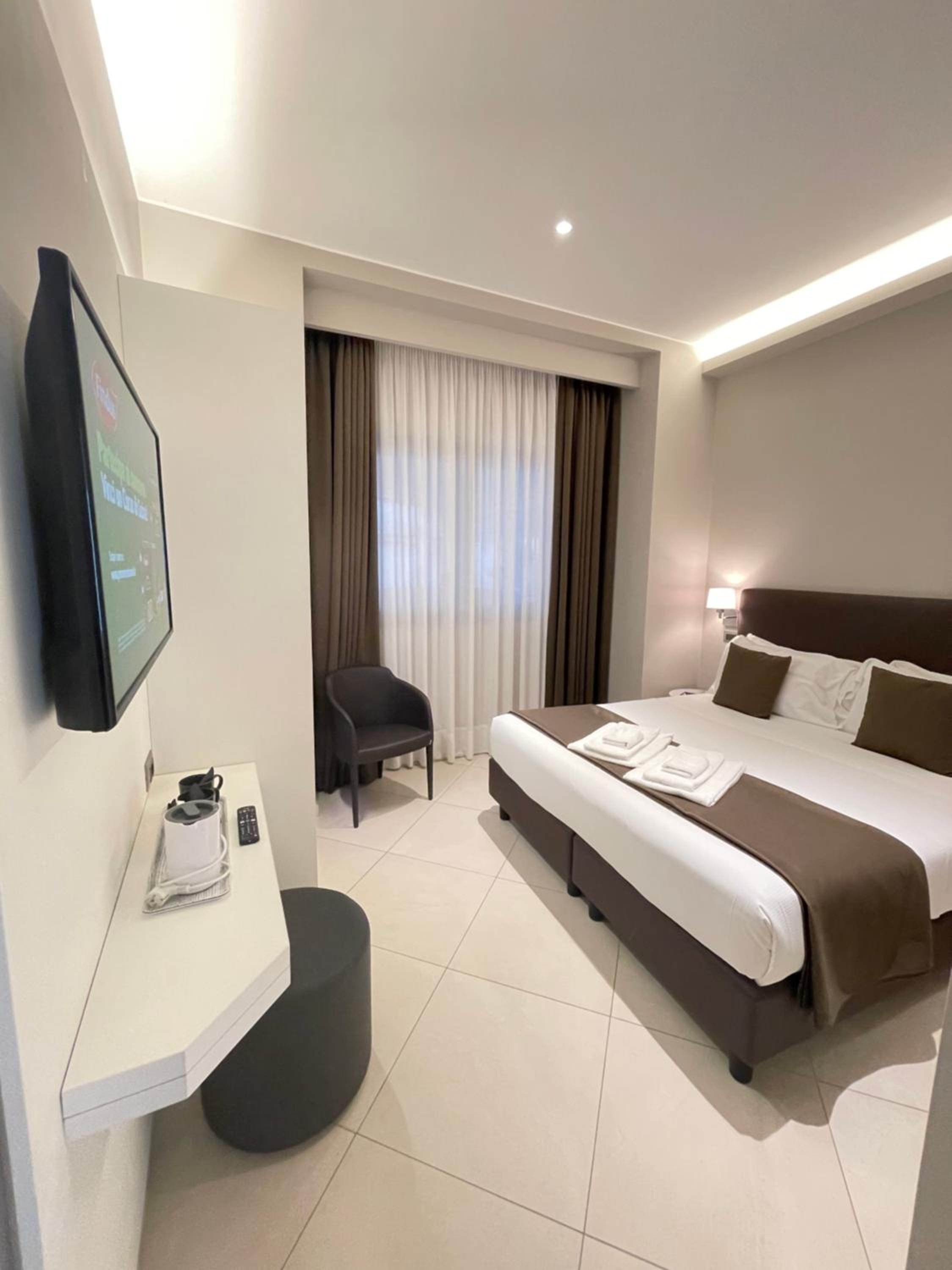 Deluxe Double or Twin Room photo 1