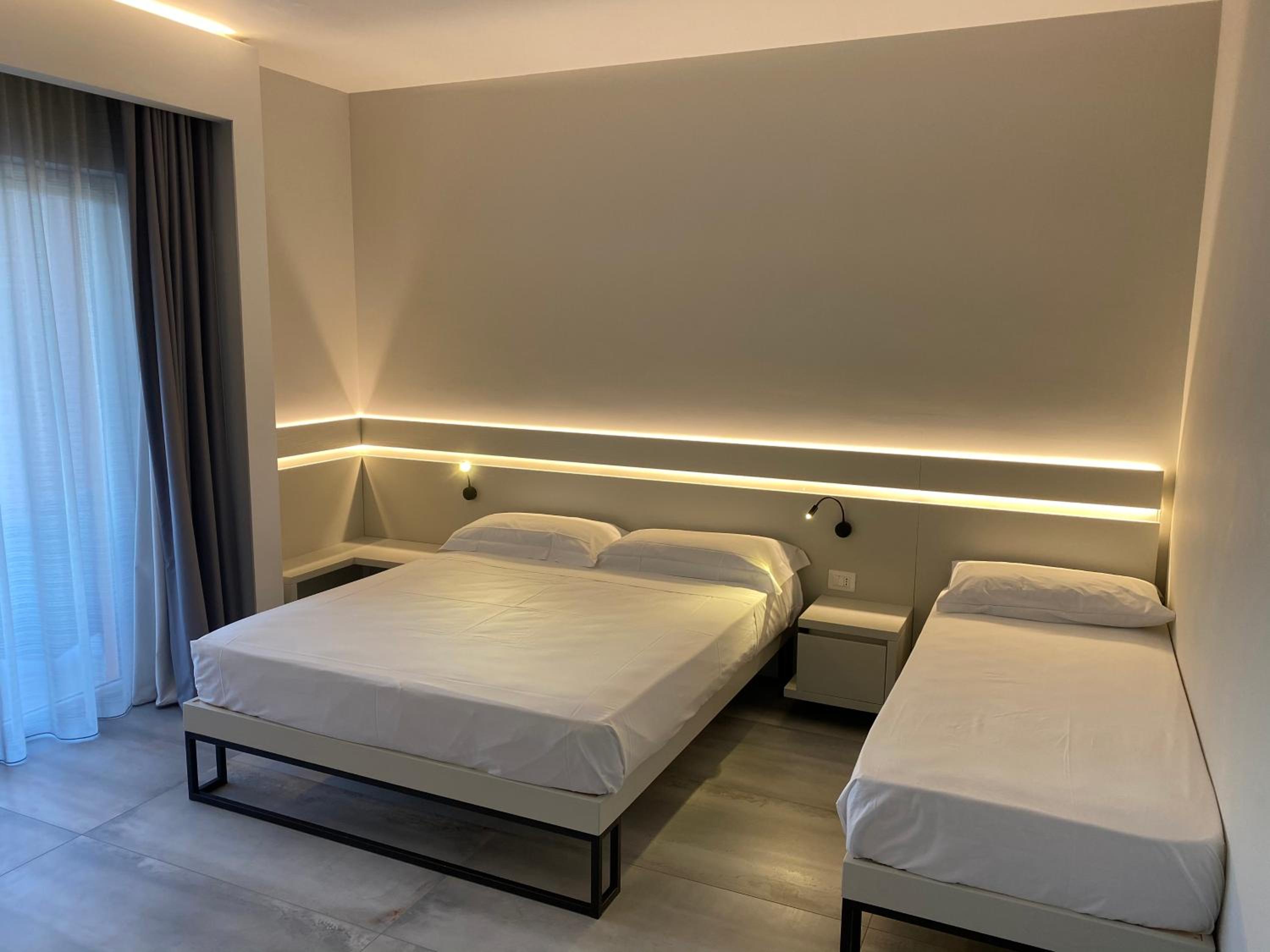 Triple Room with Balcony