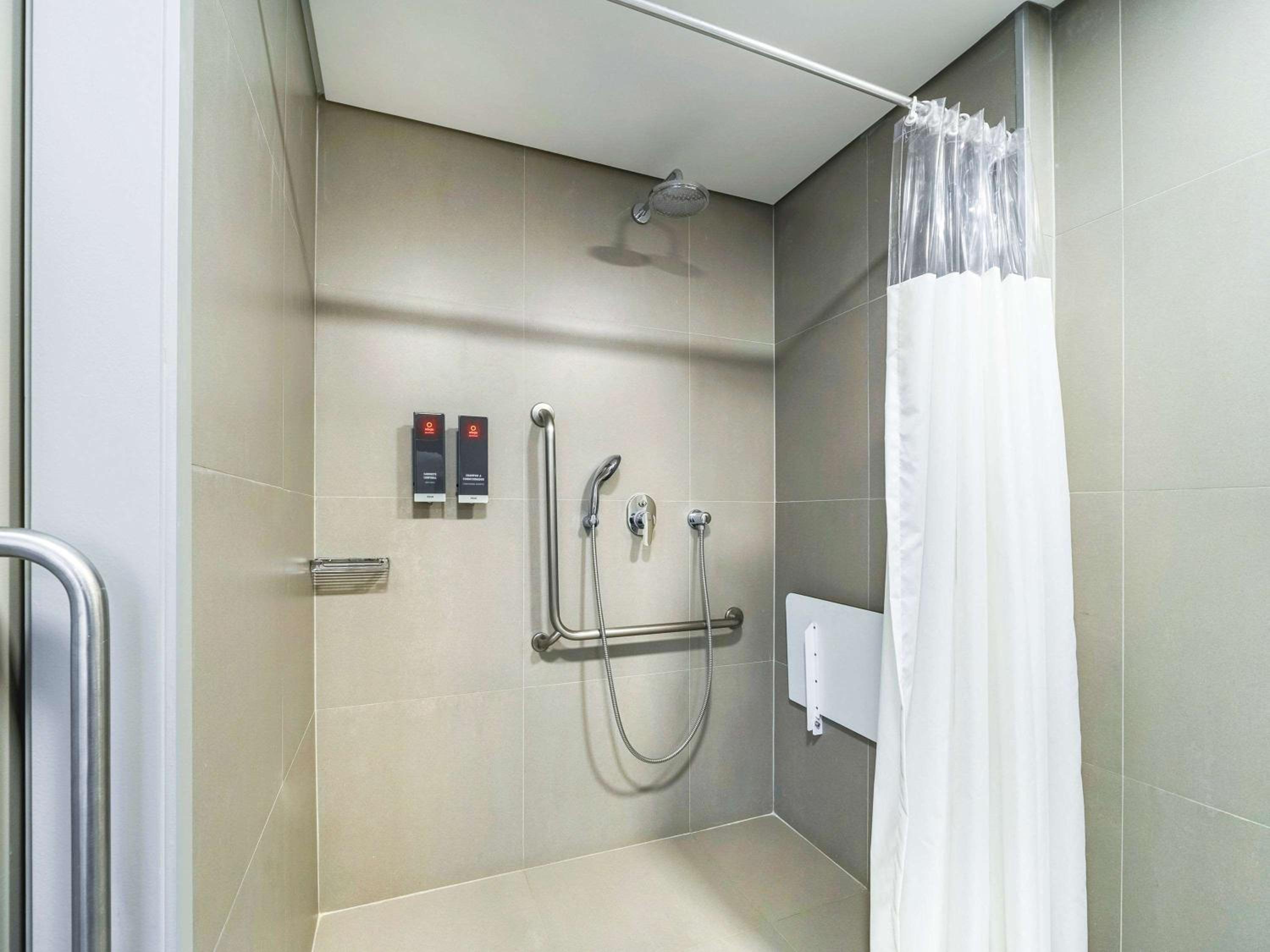Superior Apartment with One Double Bed and Kitchen - Accessible photo 2