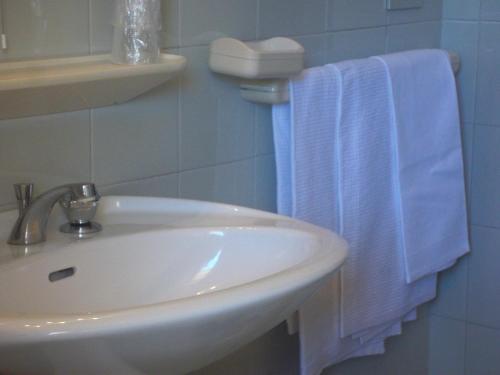 Double Room - Photo 3