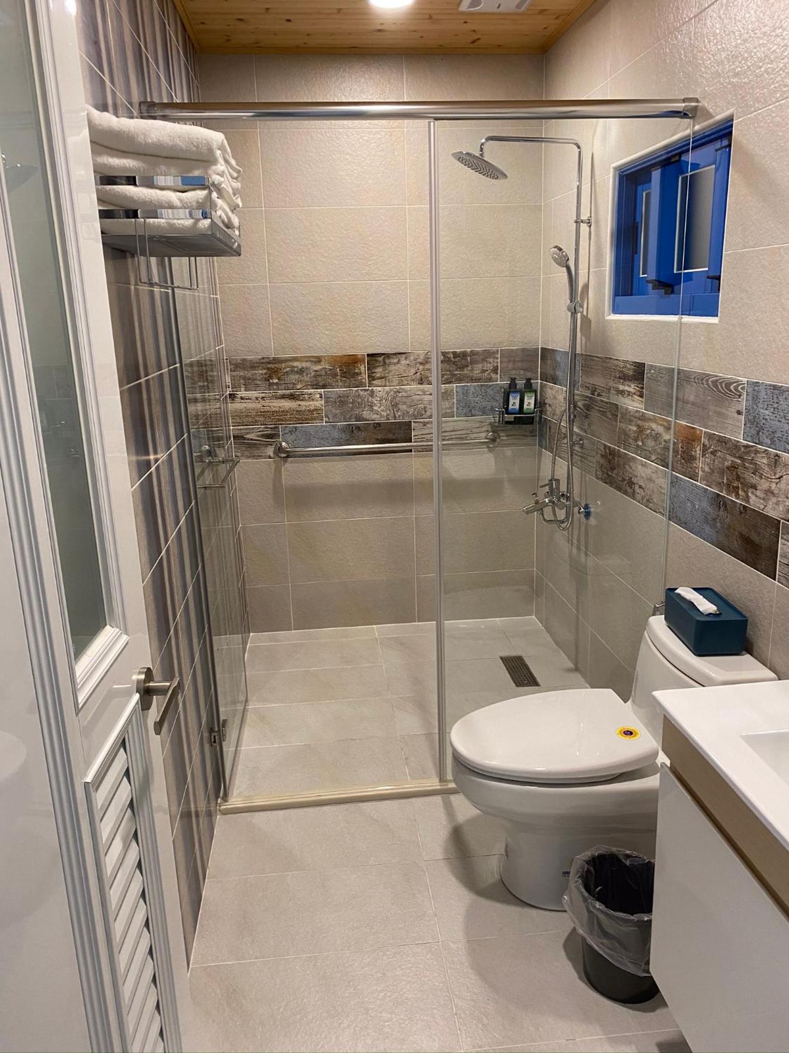 Quadruple Room with Sea View photo 3