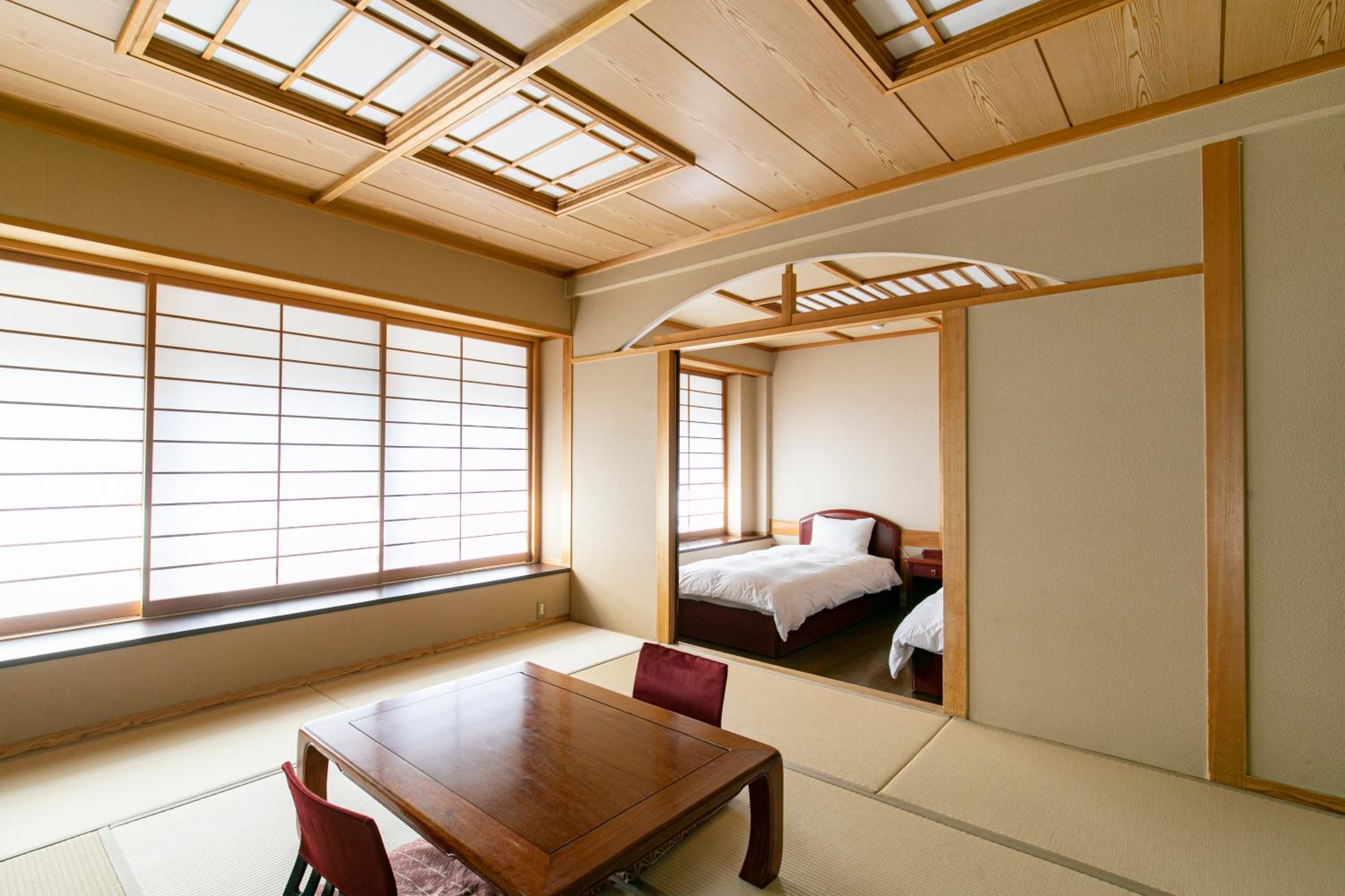 Western-Style Room with Tatami Area without Private Bathroom - Main Building, photo 6