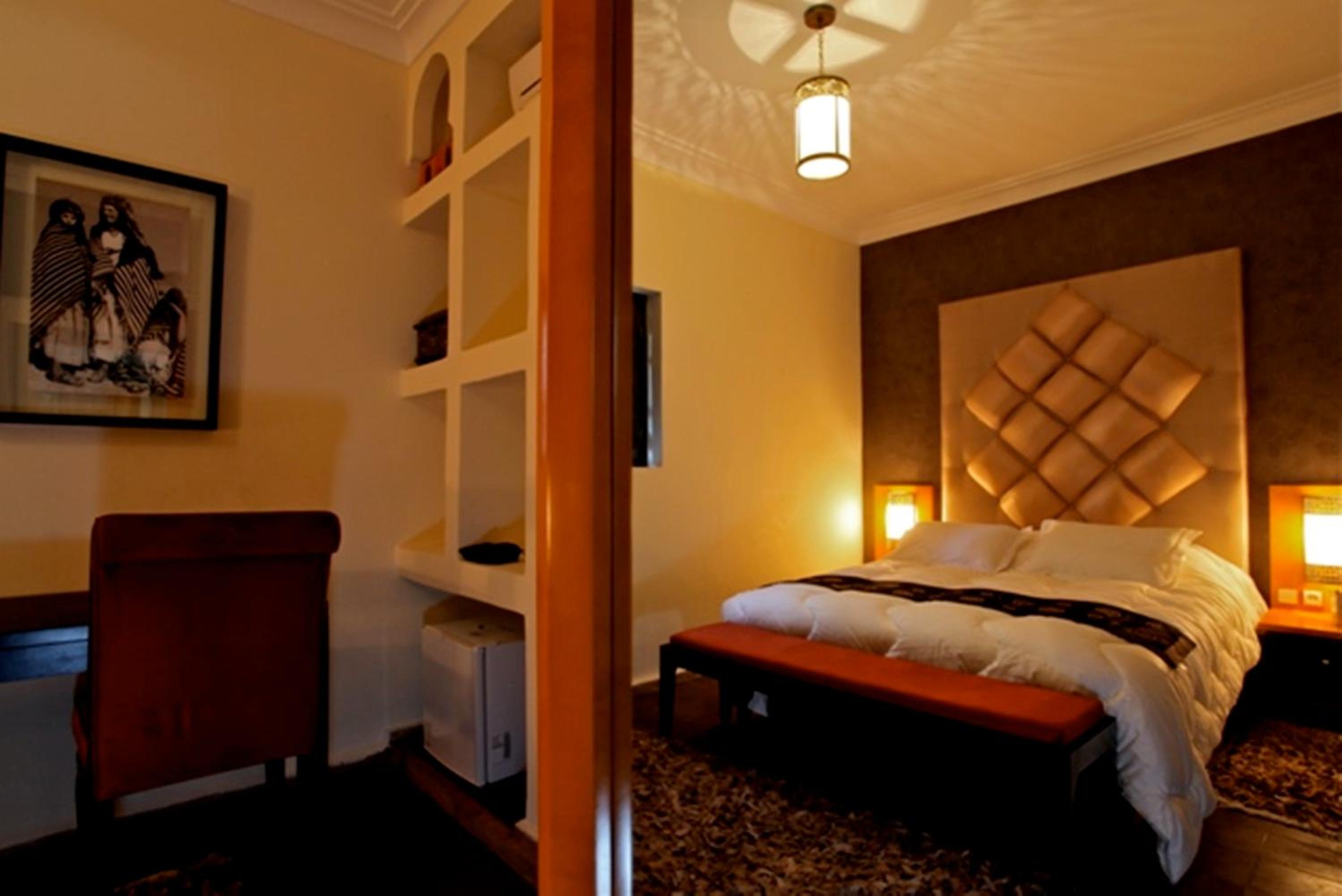 Standard Double Room - Photo 10