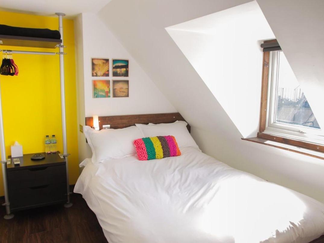 Standard Double Room with Shared Bathroom photo 2