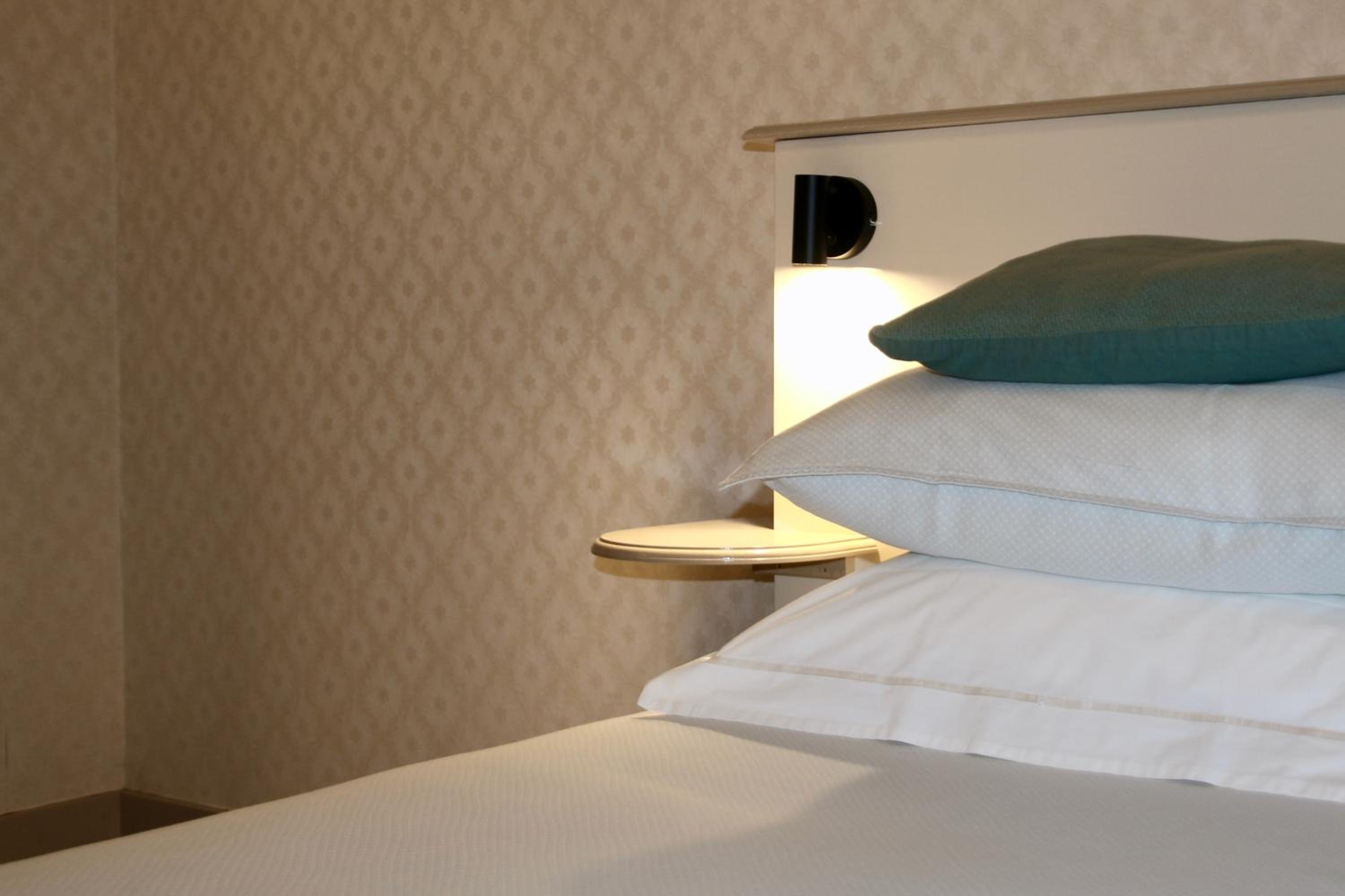 Double or Twin Room with Garden View photo 1