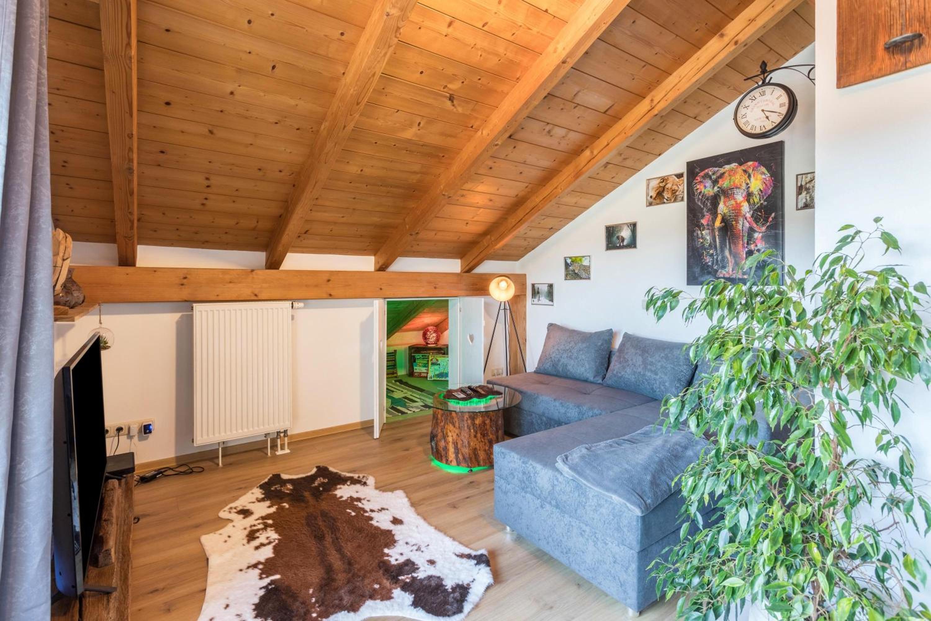Superior One-Bedroom Apartment with Balcony