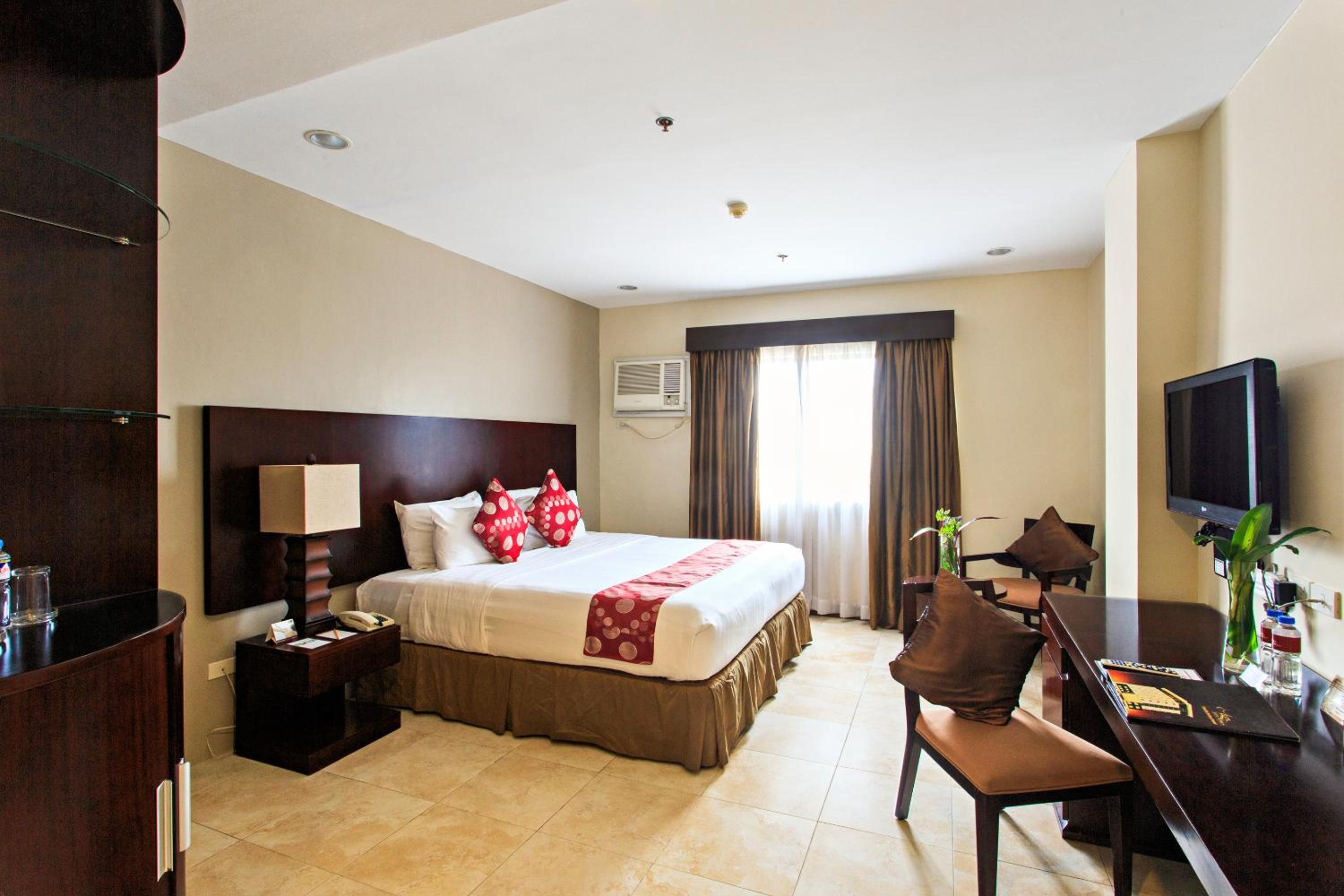 Royal Suite - Photo 2