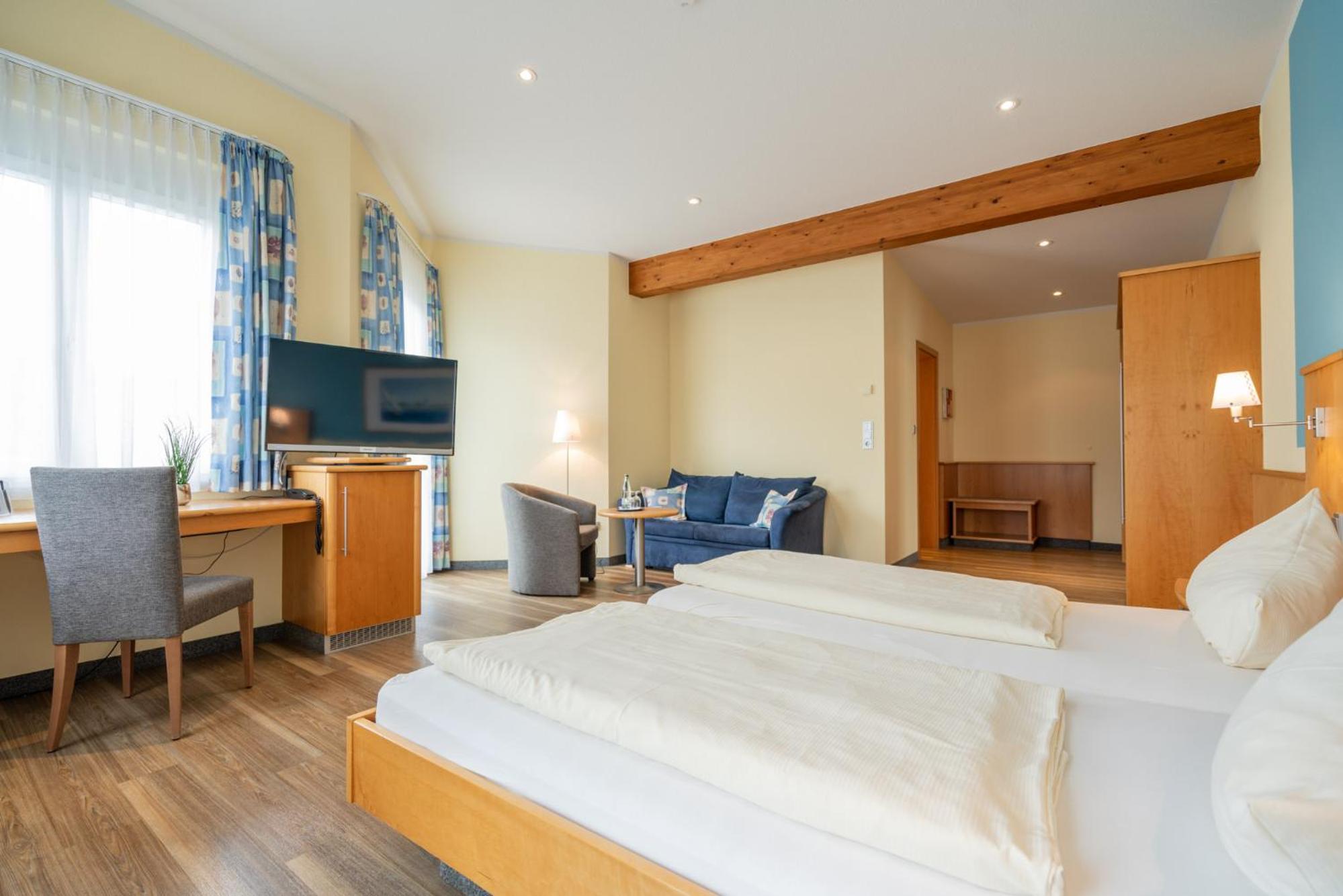 Deluxe Double Room - Photo 3