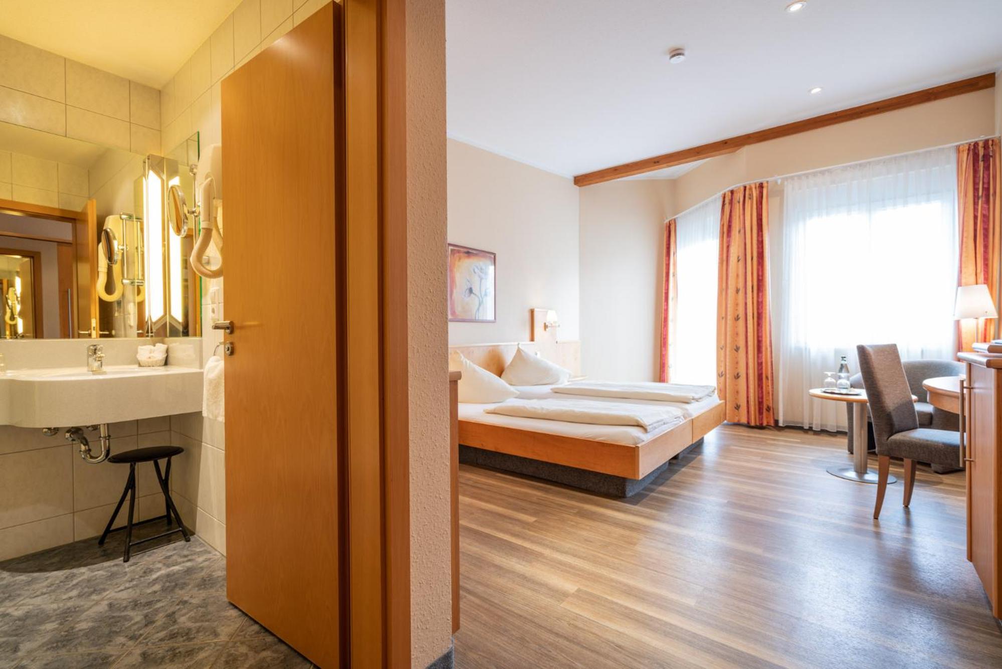 Double Room - Photo 2