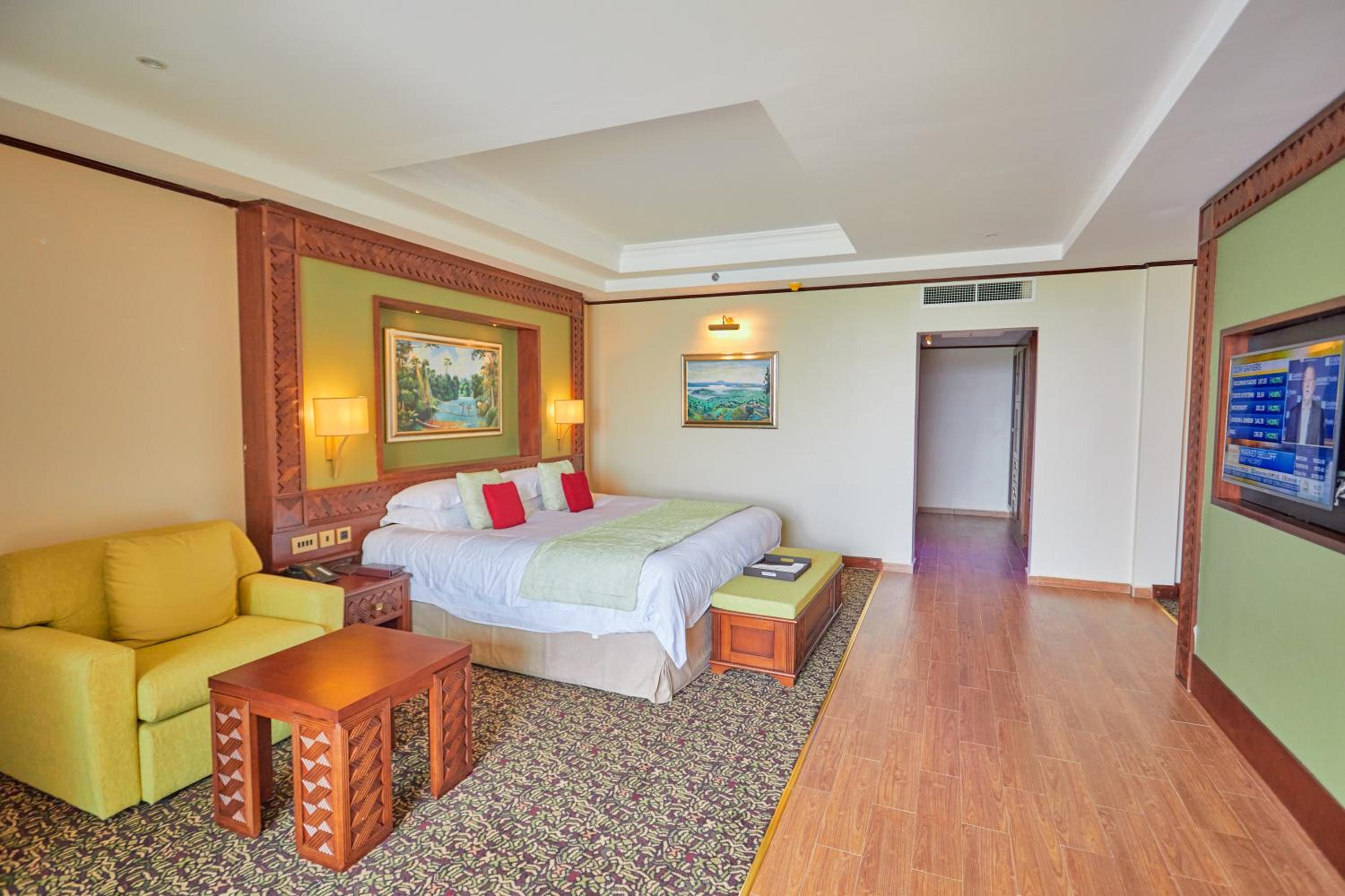 Deluxe King Room