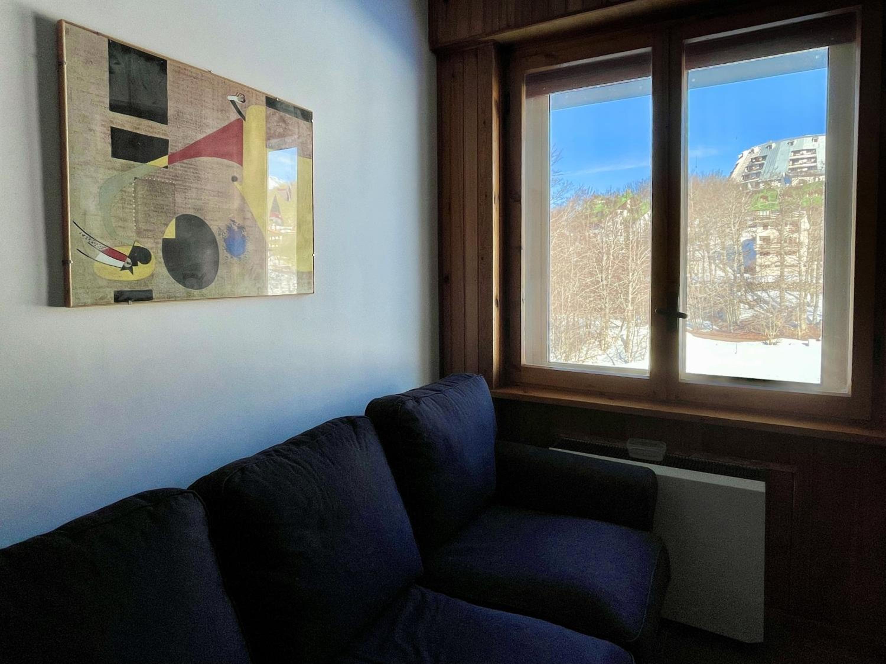 Apartment with Mountain View photo 3