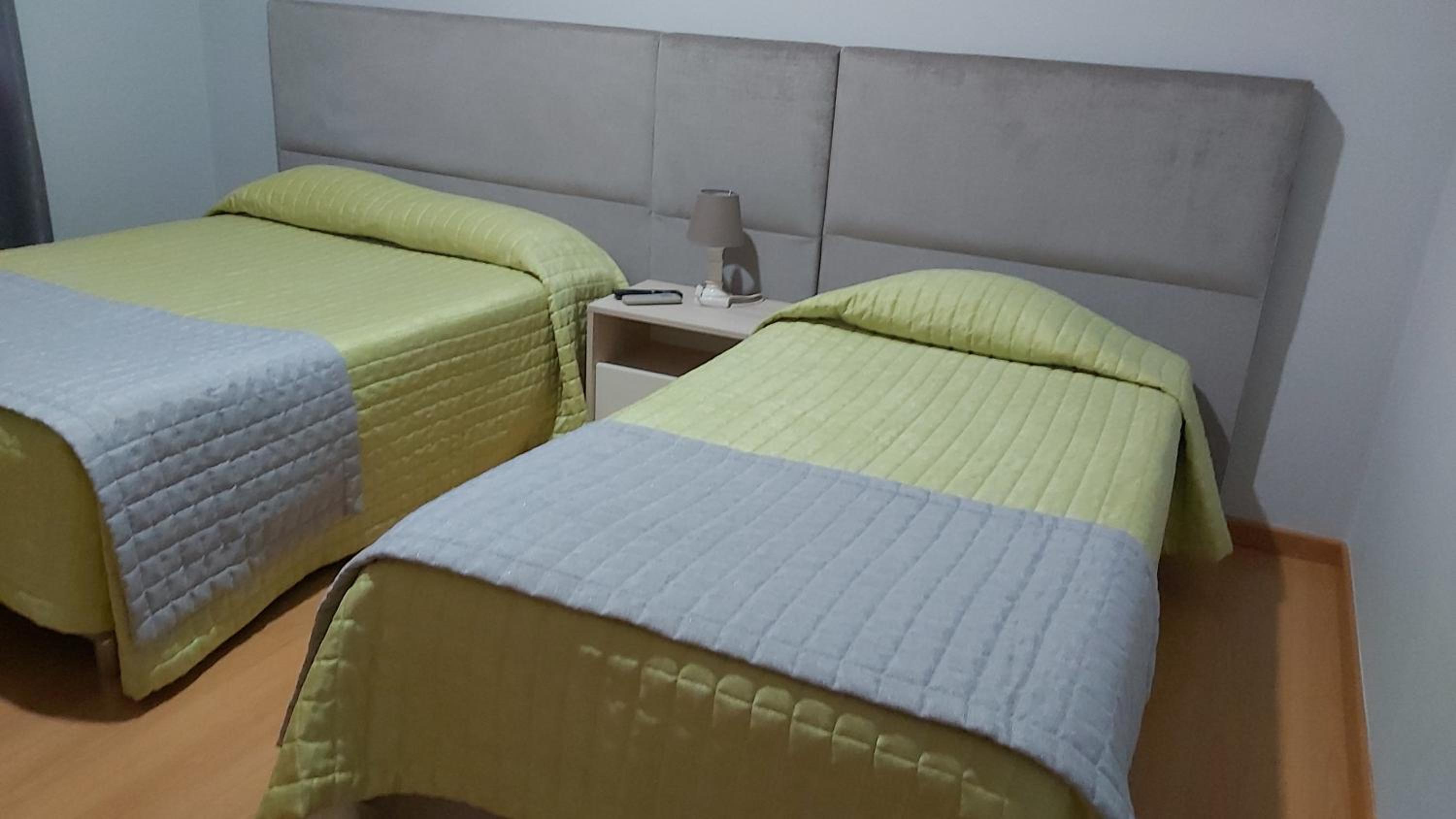 Double or Twin Room - Photo 4