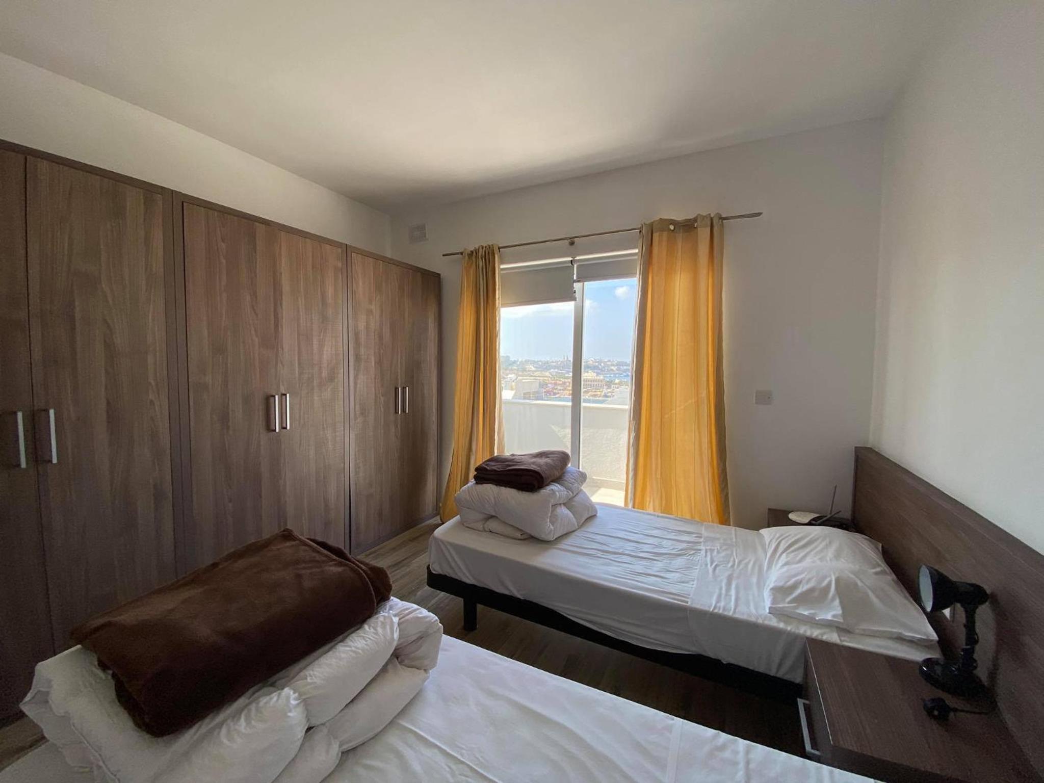 Twin Room with Private Bathroom