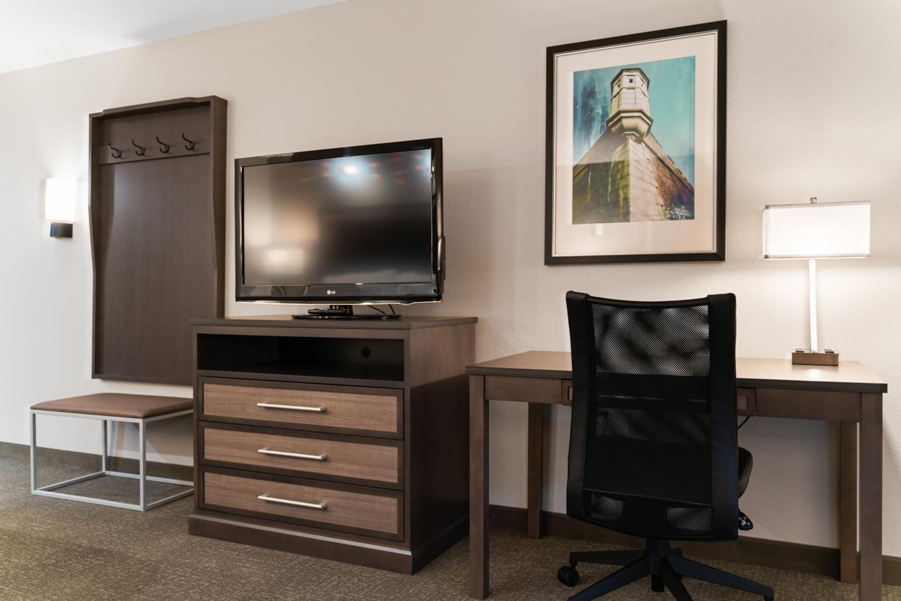 King Room with Sofa Bed - South Wing - Photo 8