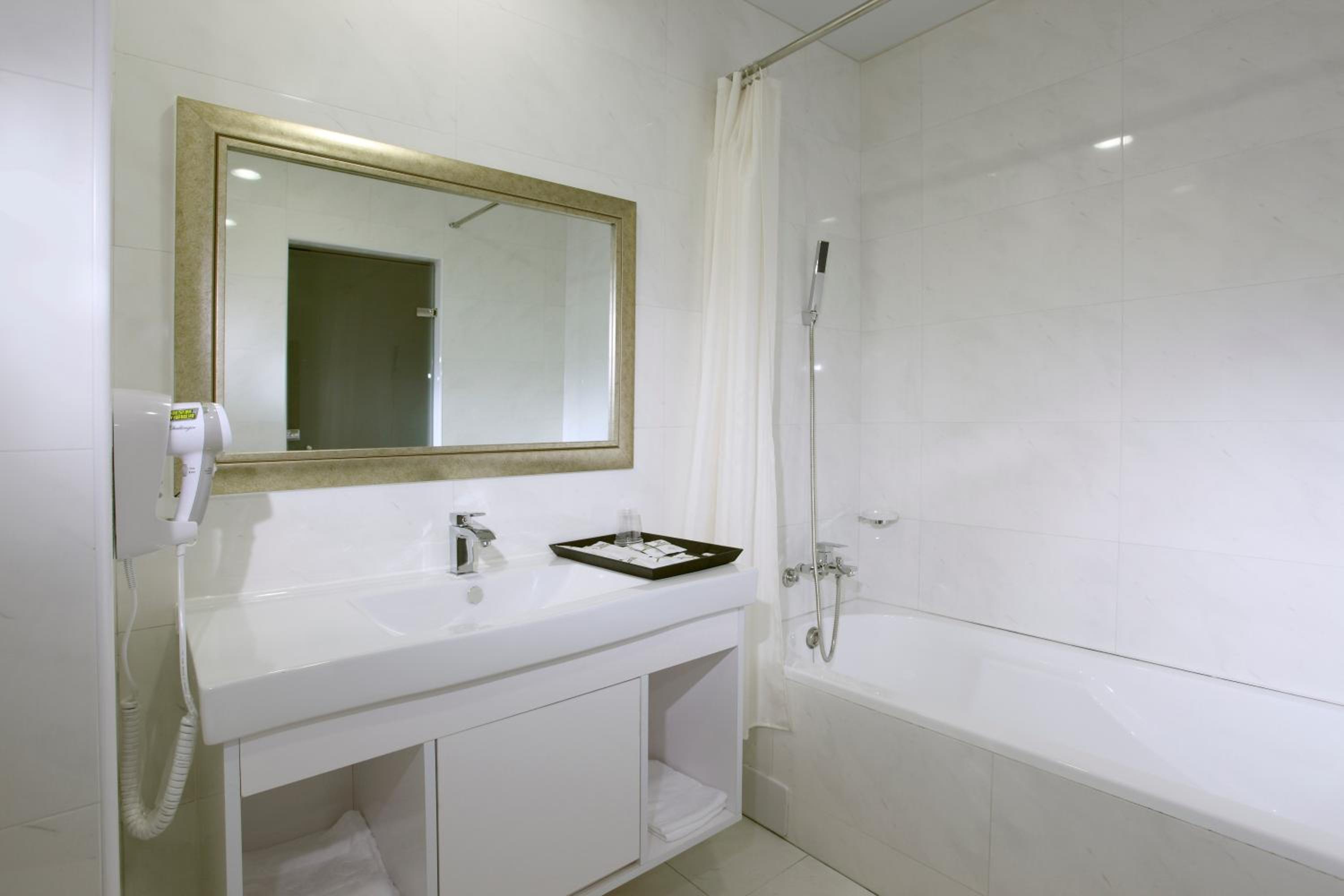 Classic Quadruple Room
