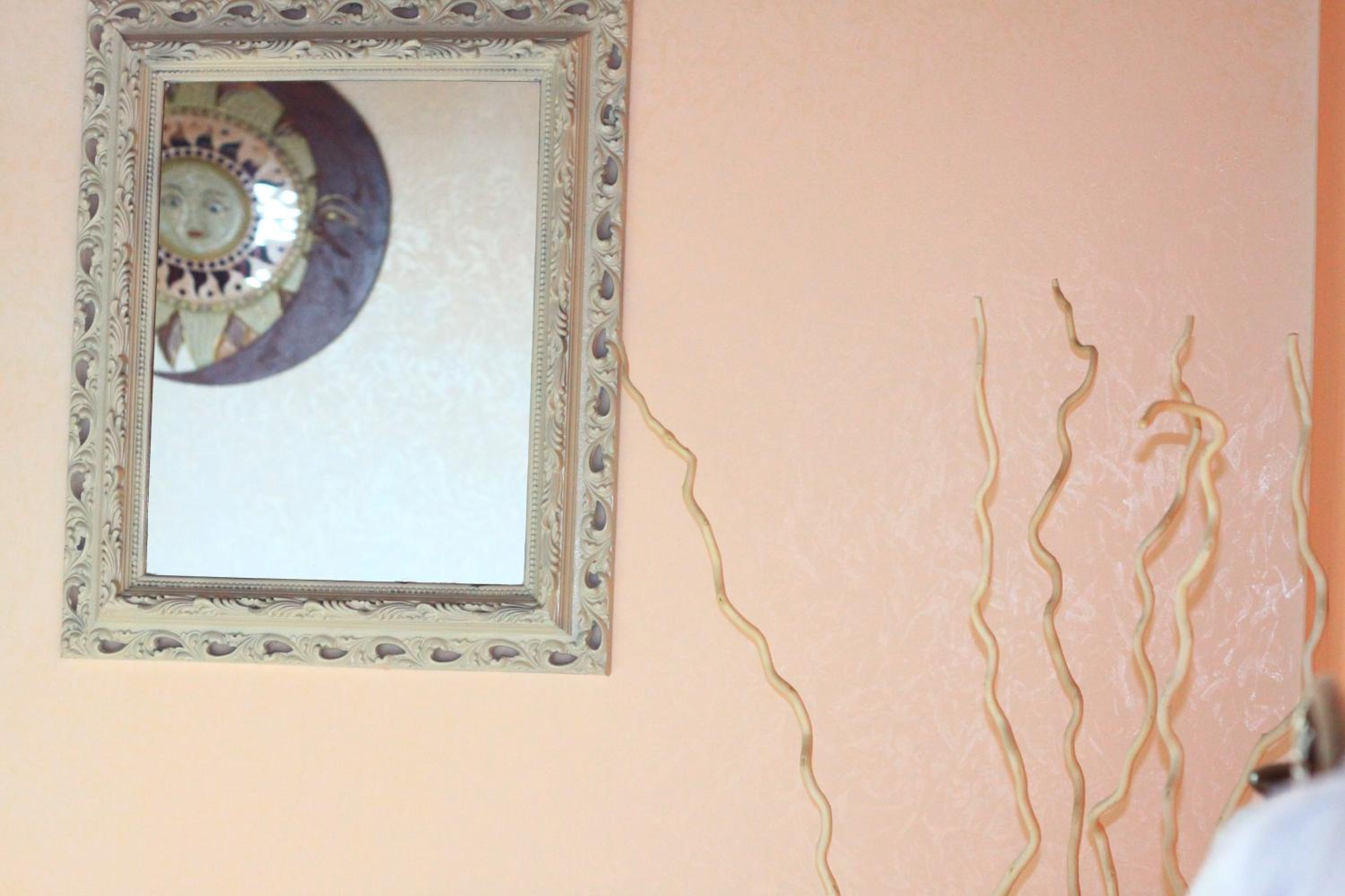 Double Room with Balcony - Photo 11