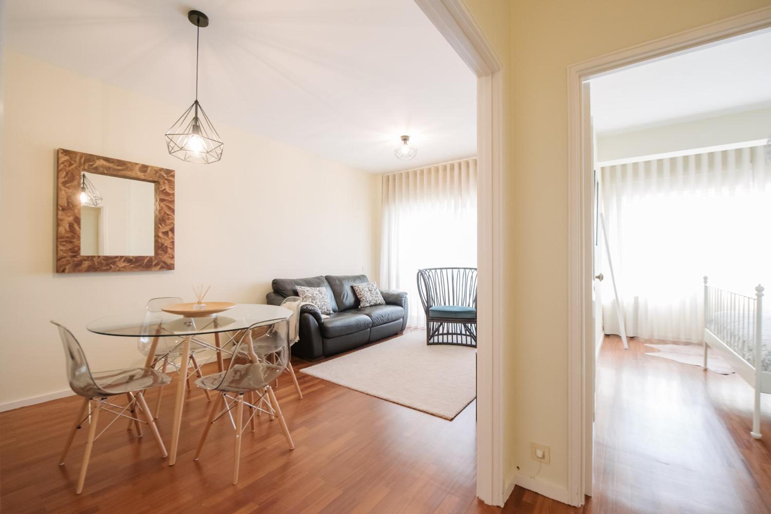 Apartment with Balcony photo 1