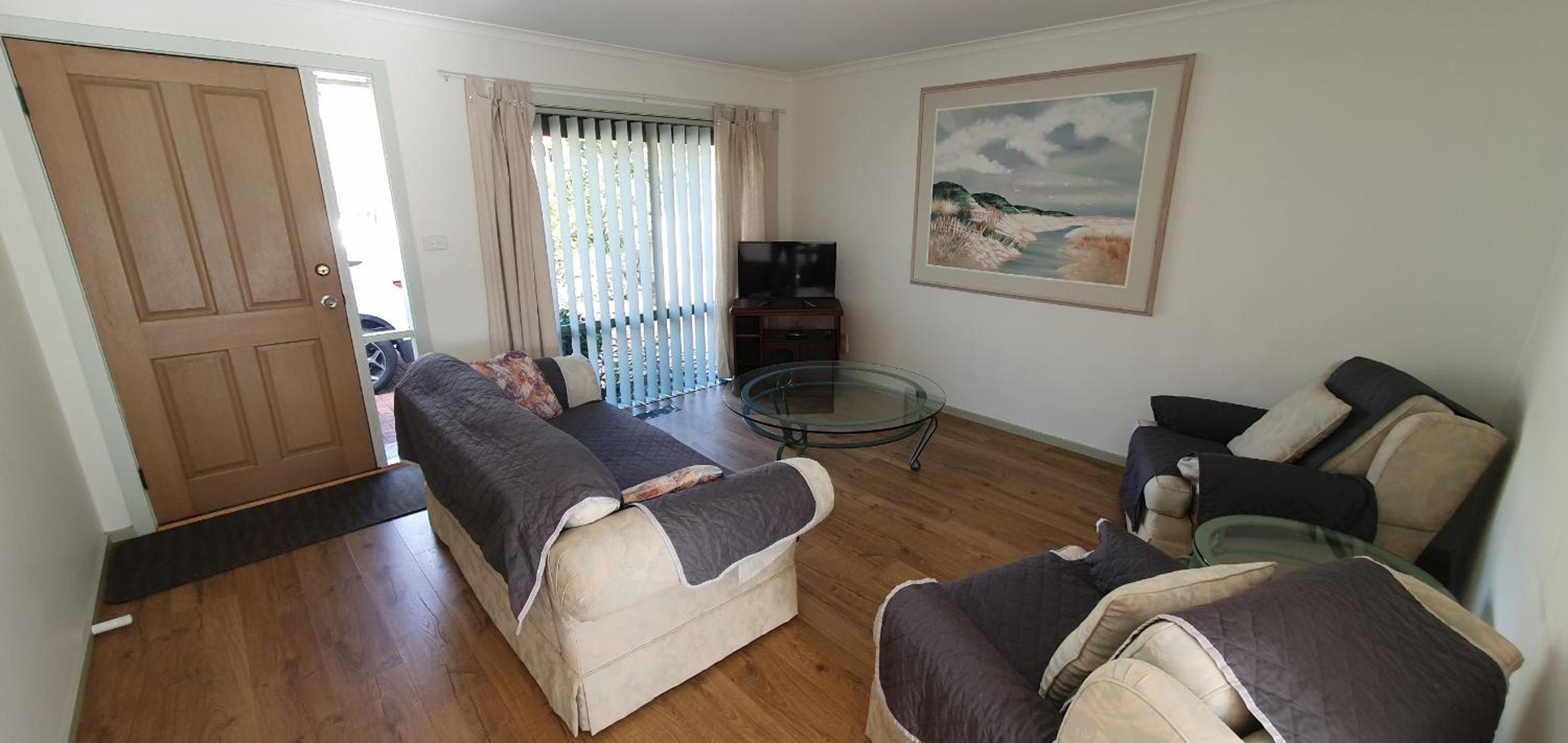 Three-Bedroom House photo 1