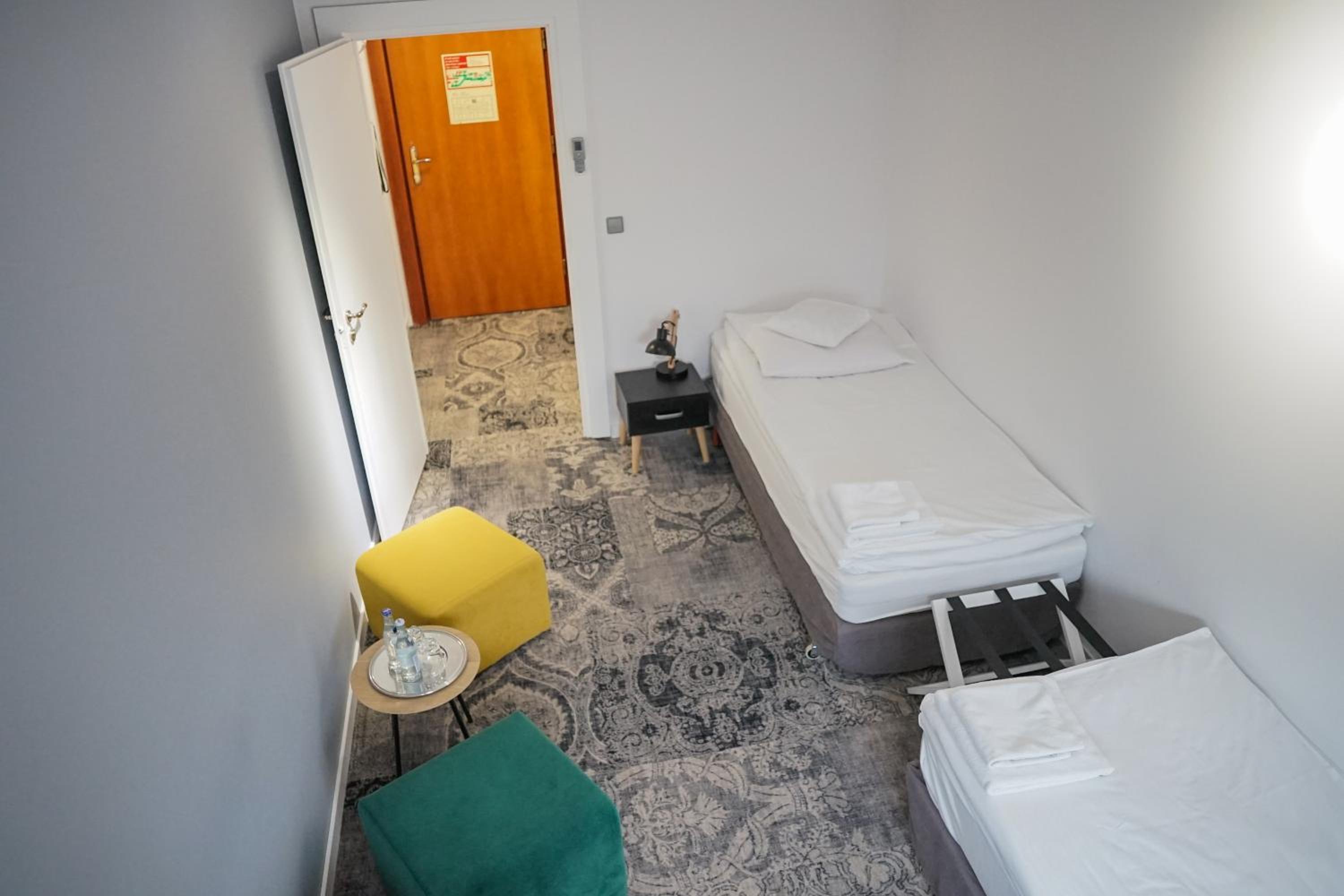 Economy Quadruple Room with Shared Bathroom photo 1