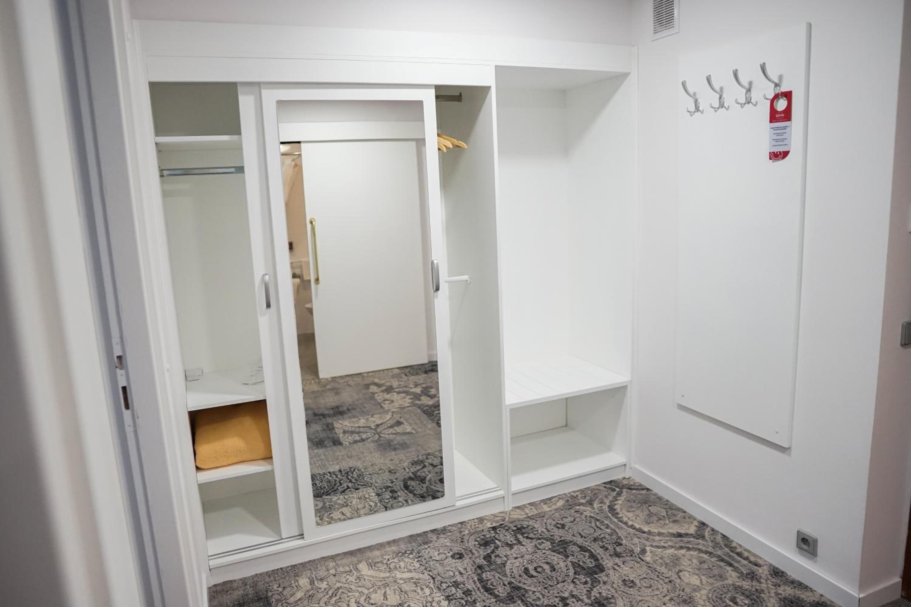 Triple Room - Disability Access - Photo 5