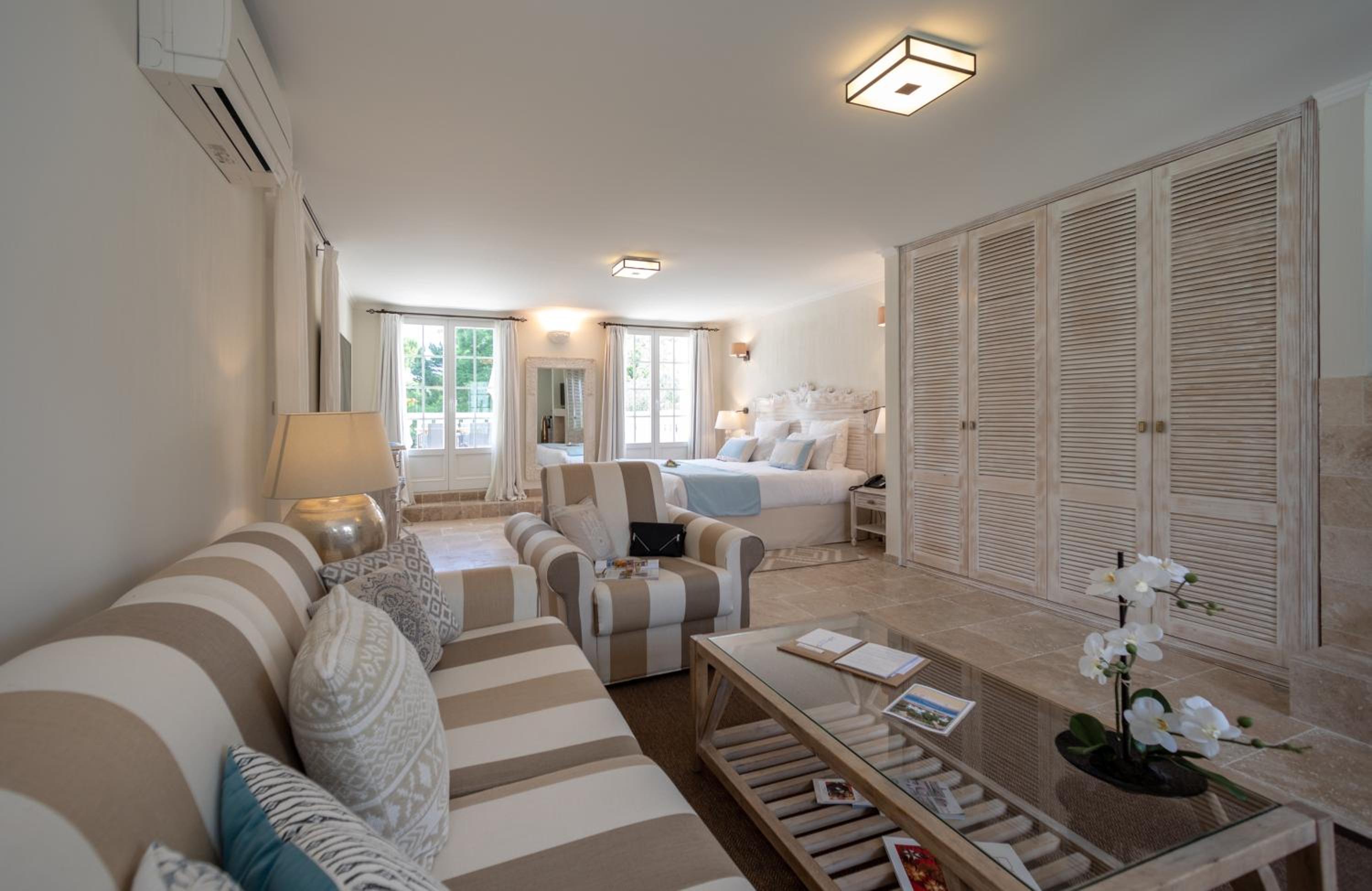 Suite Signature