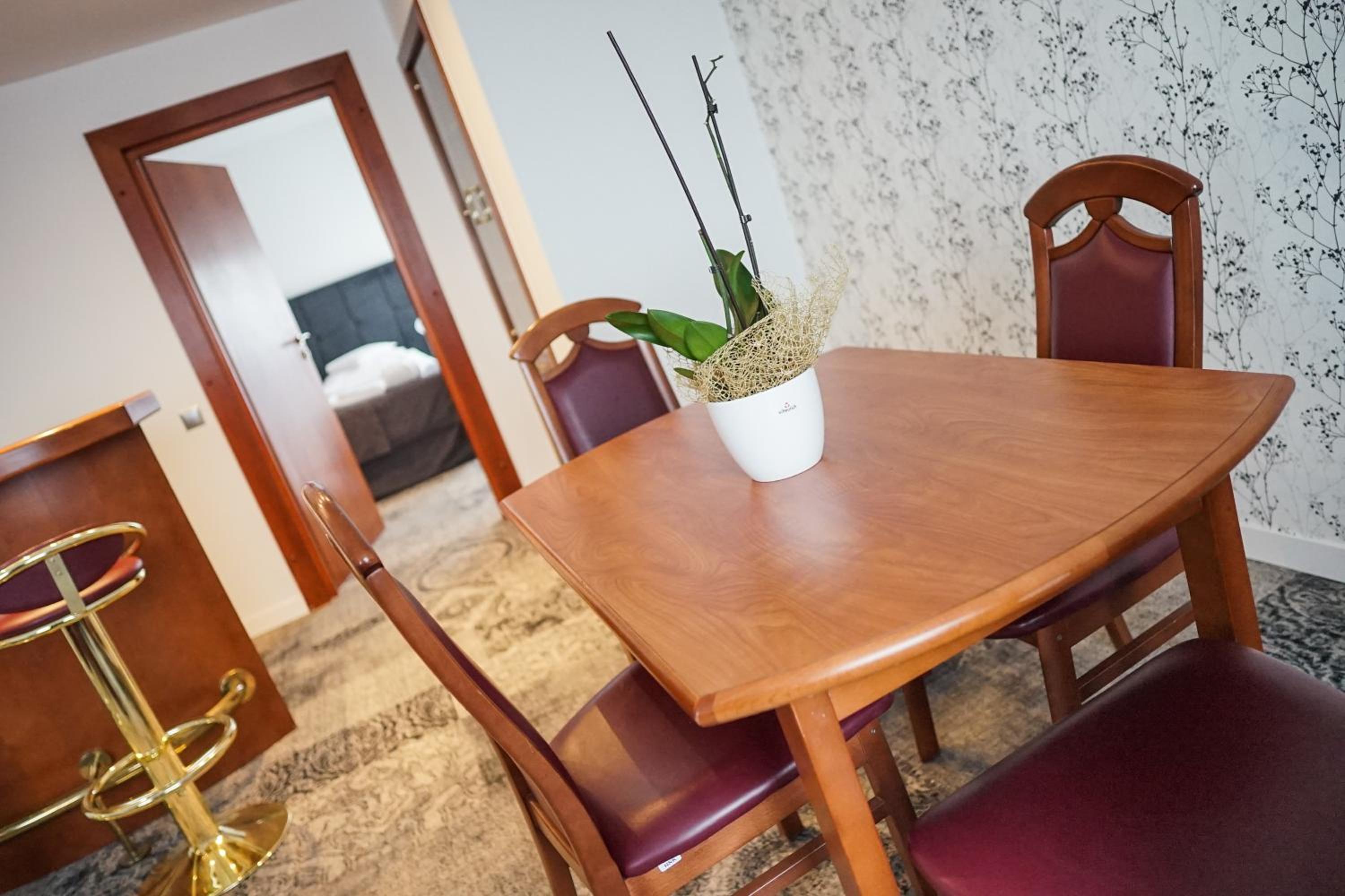 Deluxe Suite - Photo 2