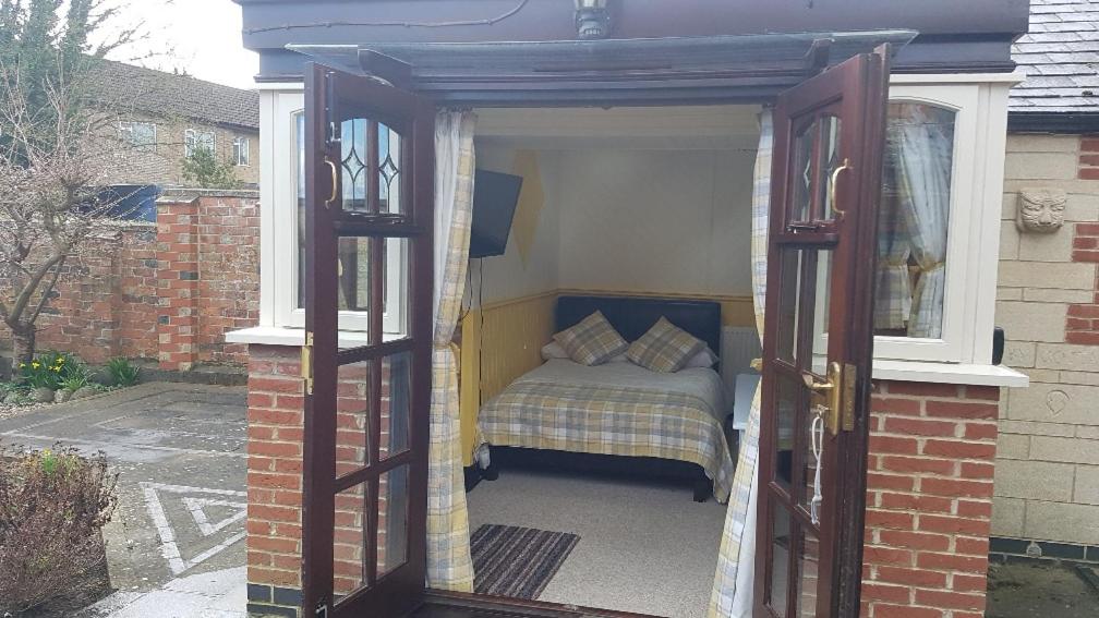 Double Room with Private Bathroom photo 2