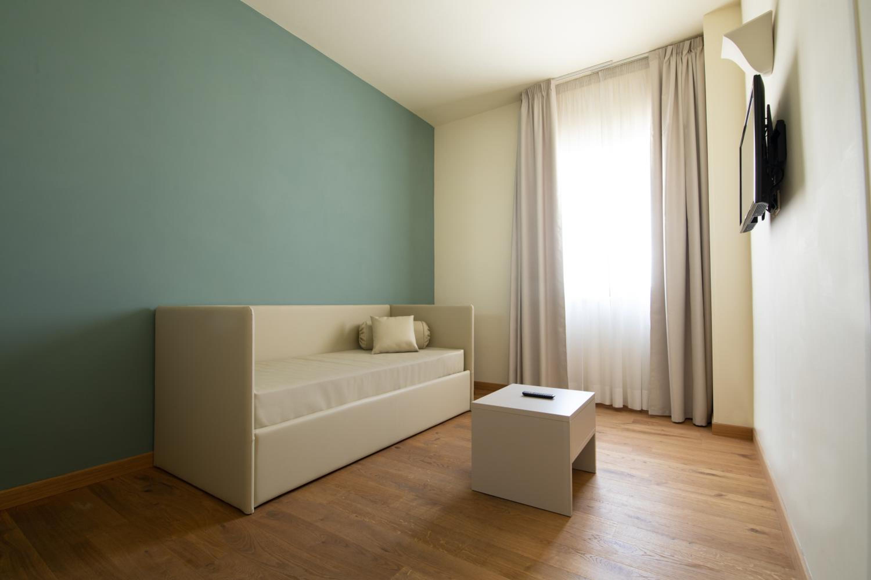 Suite - Photo 3