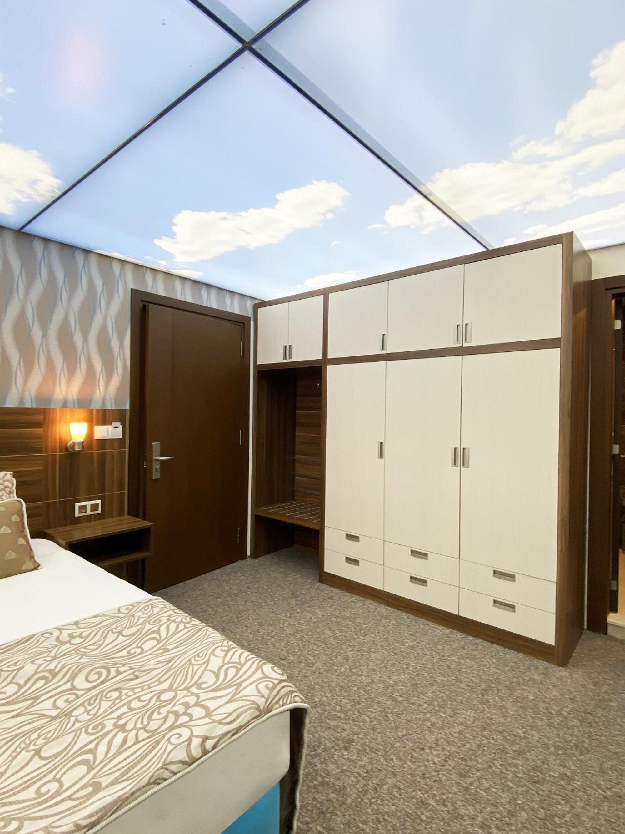 Standard Double Room - Photo 3
