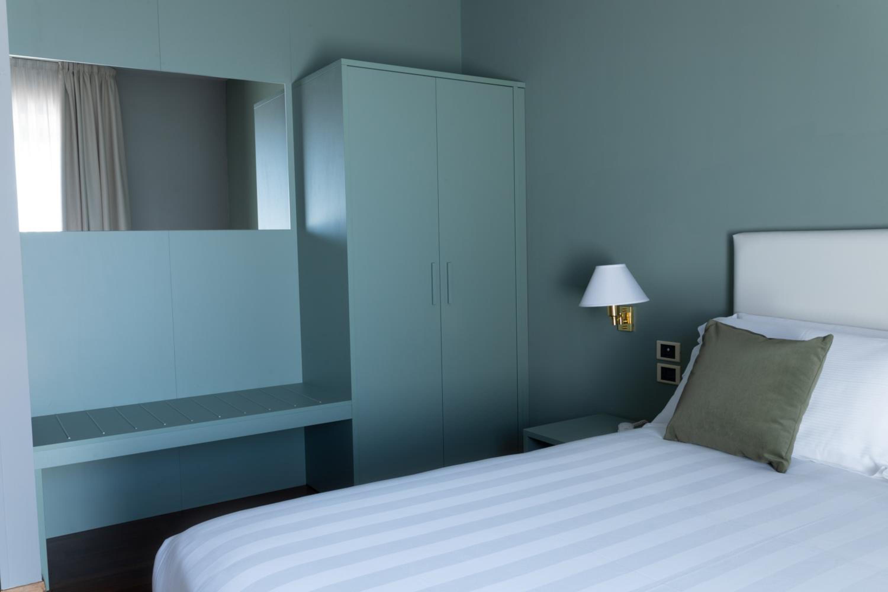 Double Room - Photo 2