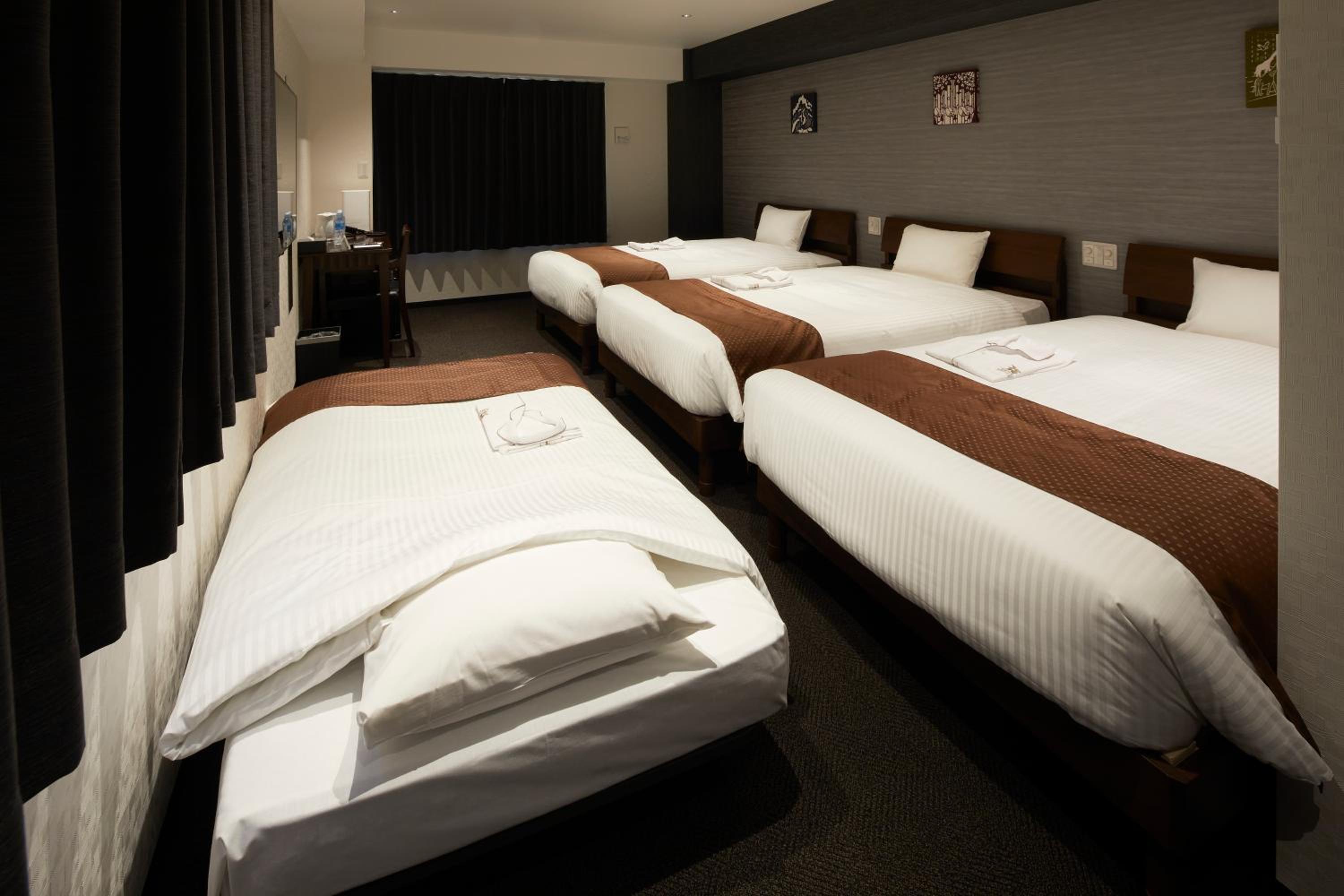 Deluxe Triple Room - Photo 5