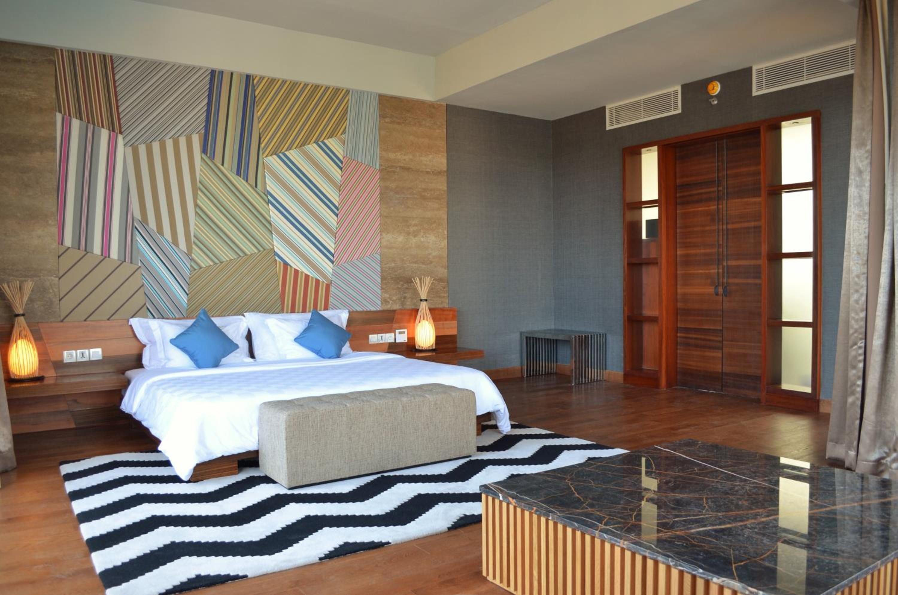 TStar Two-Bedroom Rooftop Villa with Private Pool