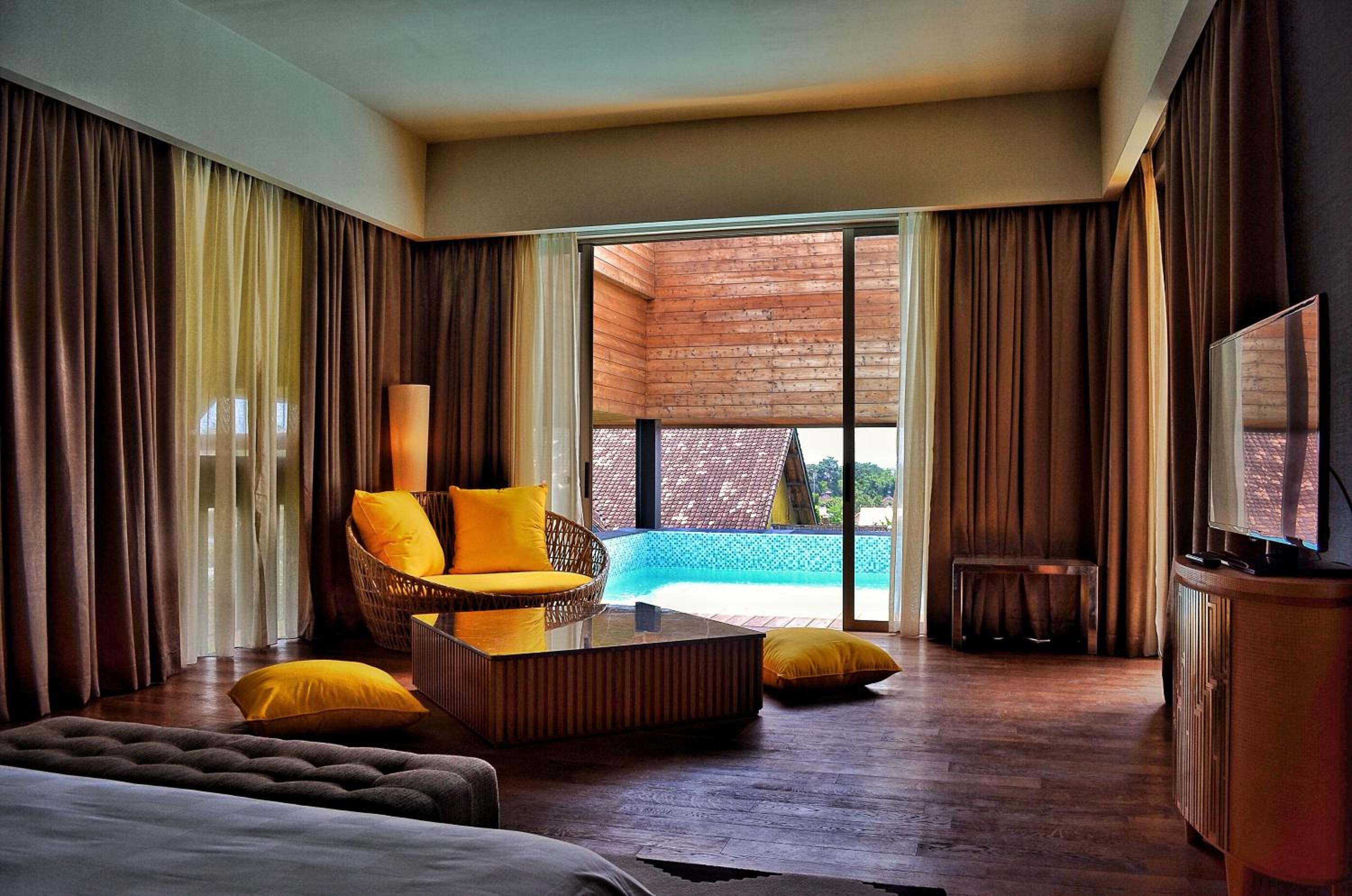 TShore Two-Bedroom Rooftop Villa with Private Pool