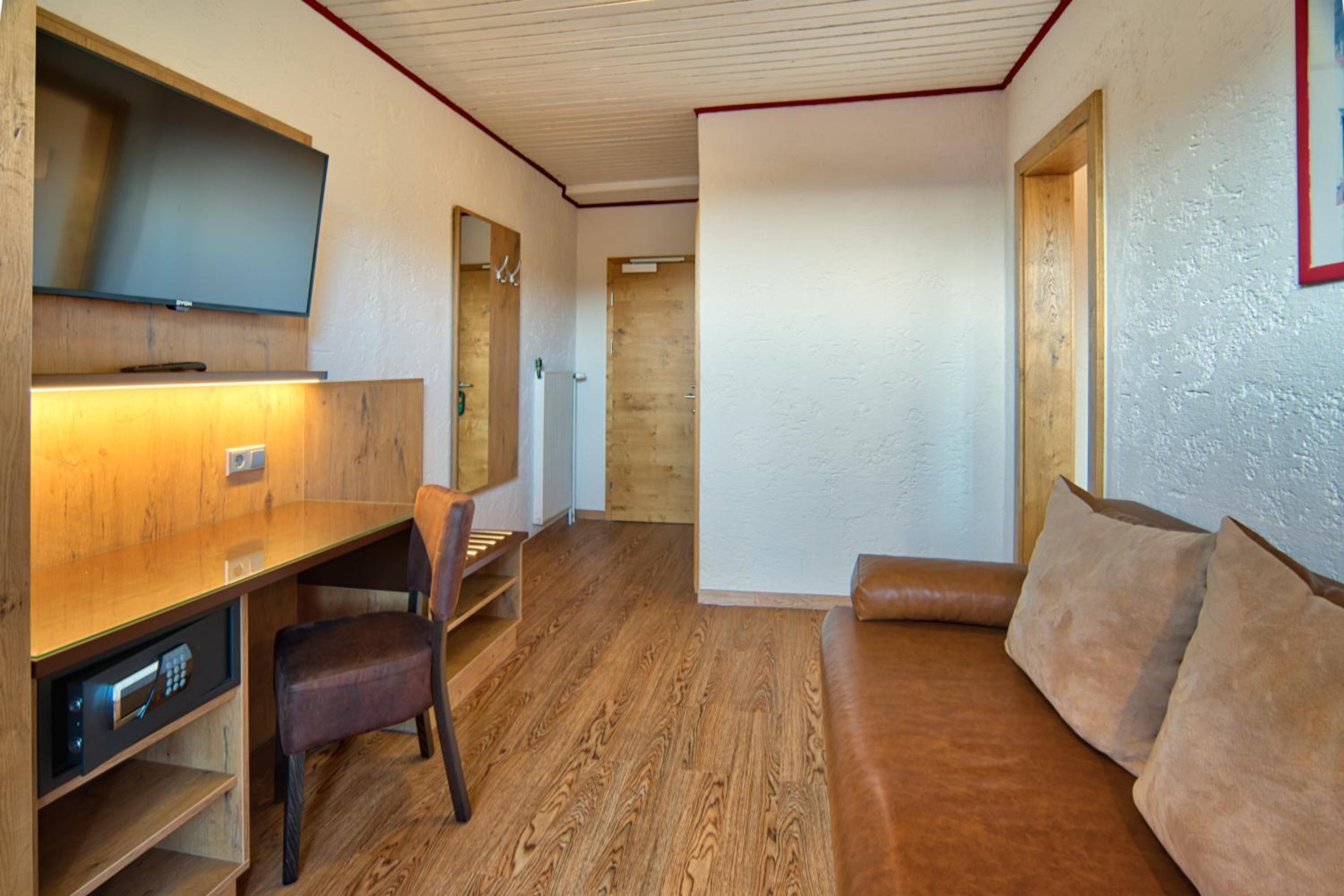 Double Room - Photo 4