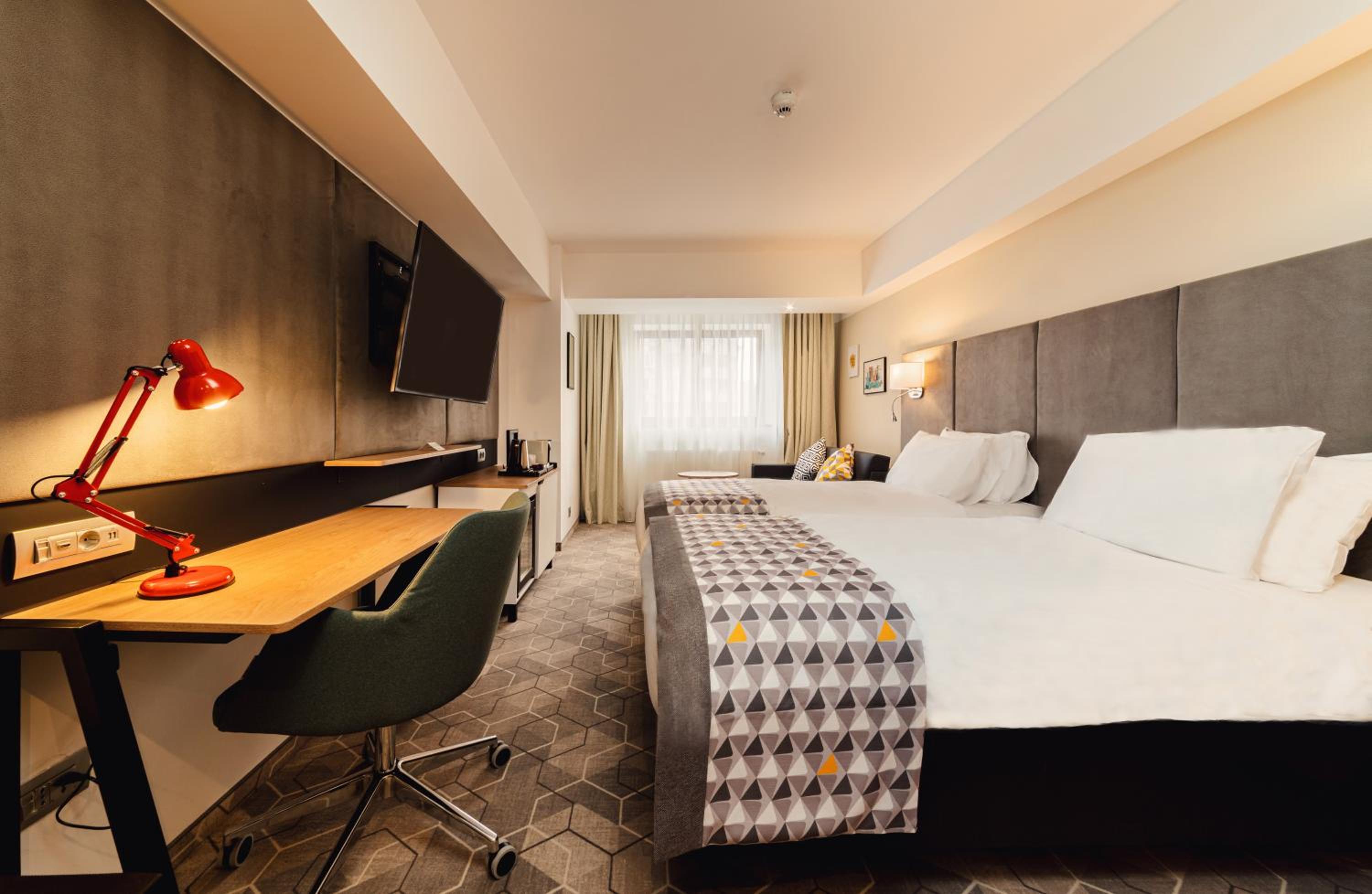 Premium Twin Room with Sofa Bed and City View - Photo 1