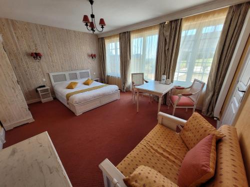 Triple Room with Terrace photo 1