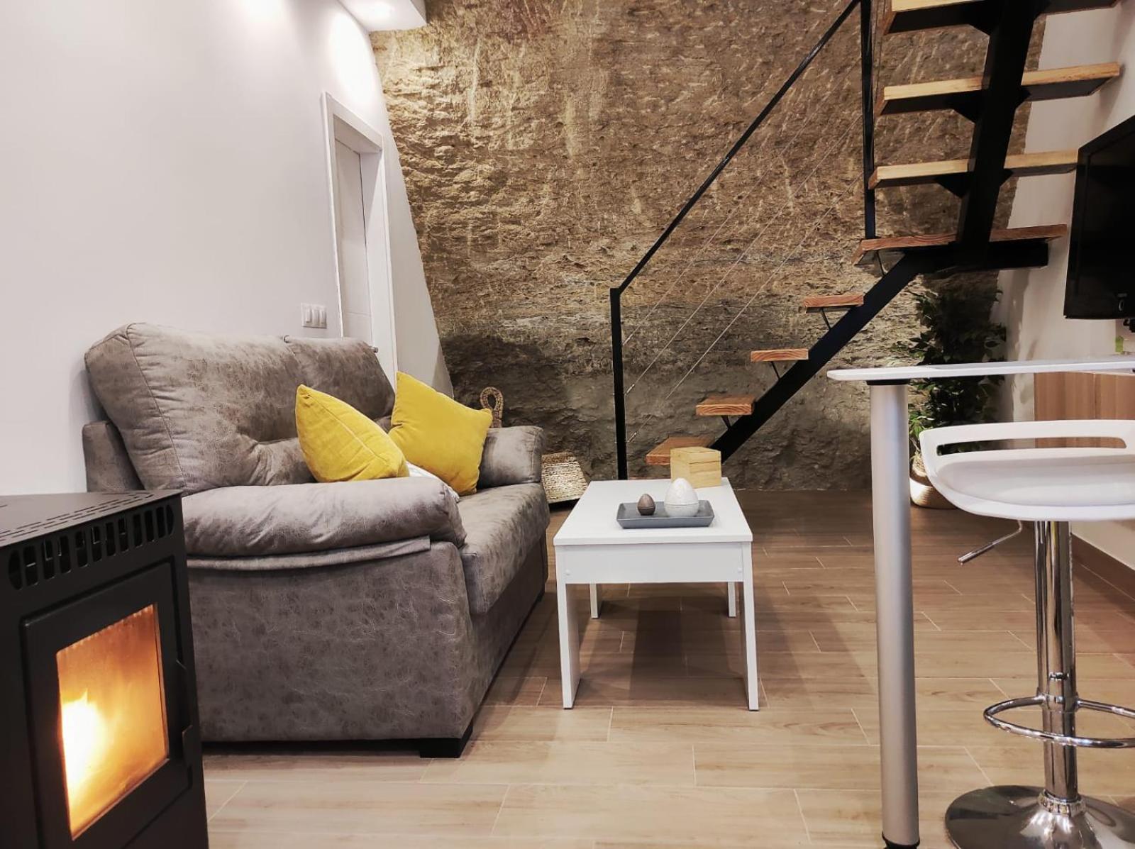 One-Bedroom House - Photo 1