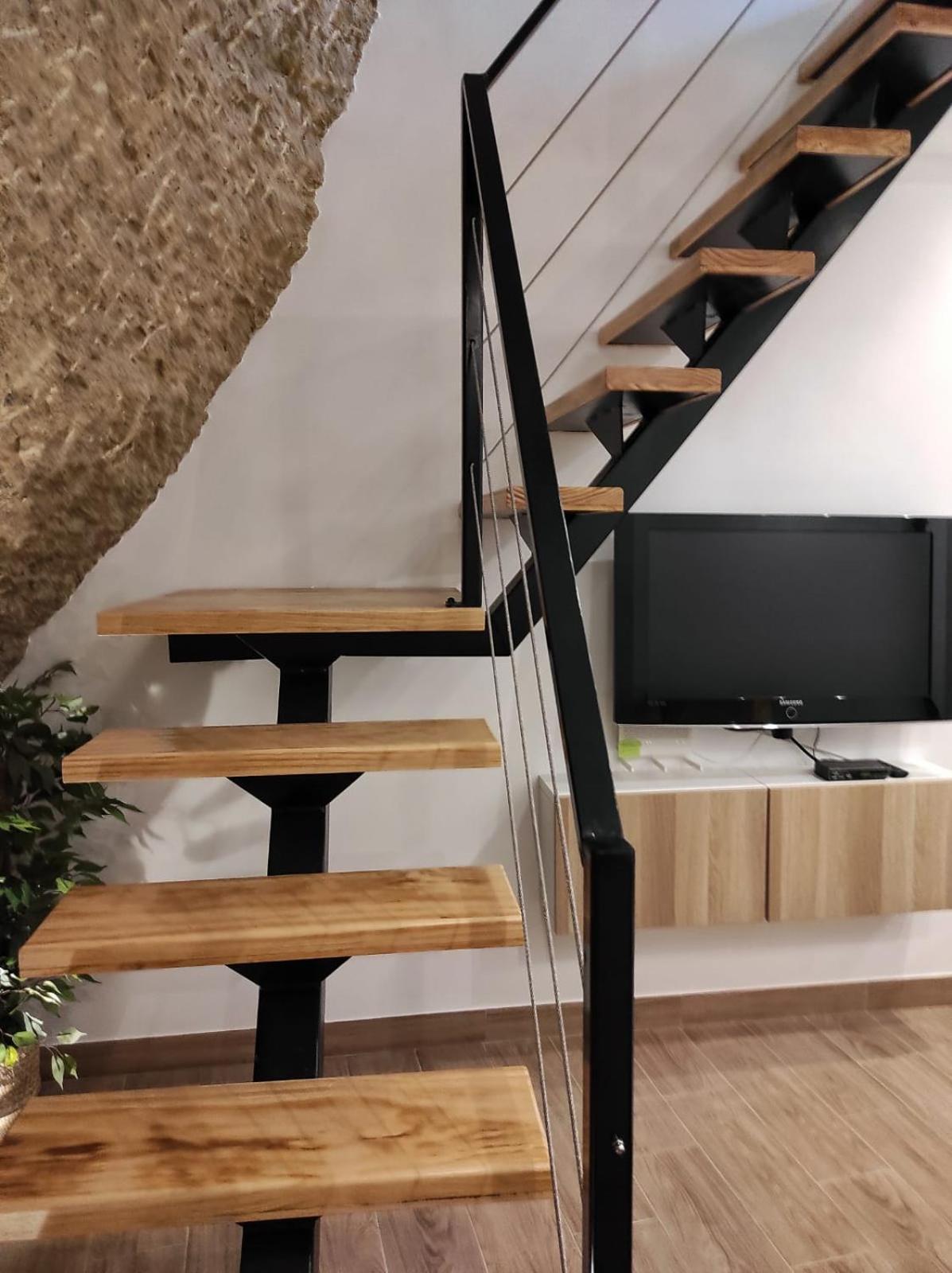 One-Bedroom House - Photo 5