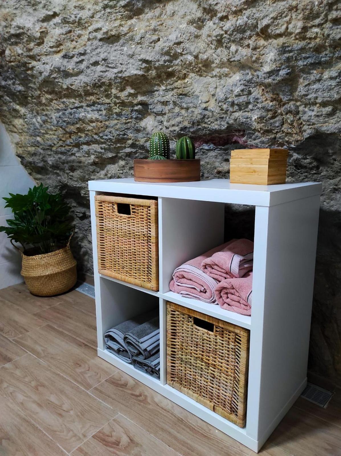 One-Bedroom House - Photo 6