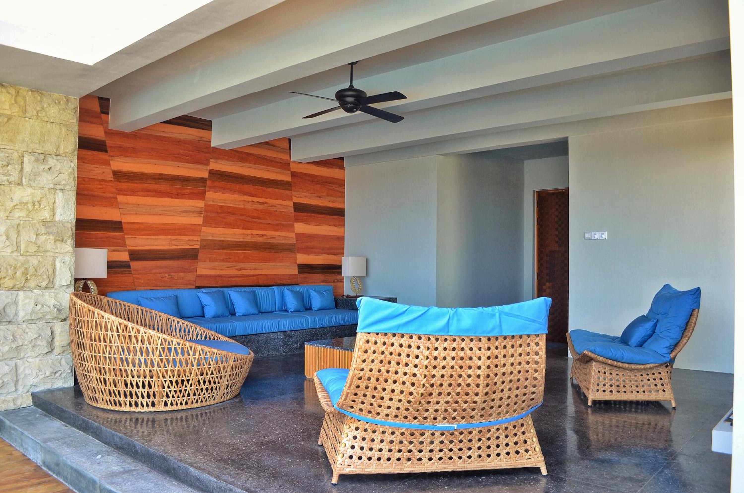 TStar Two-Bedroom Rooftop Villa with Private Pool