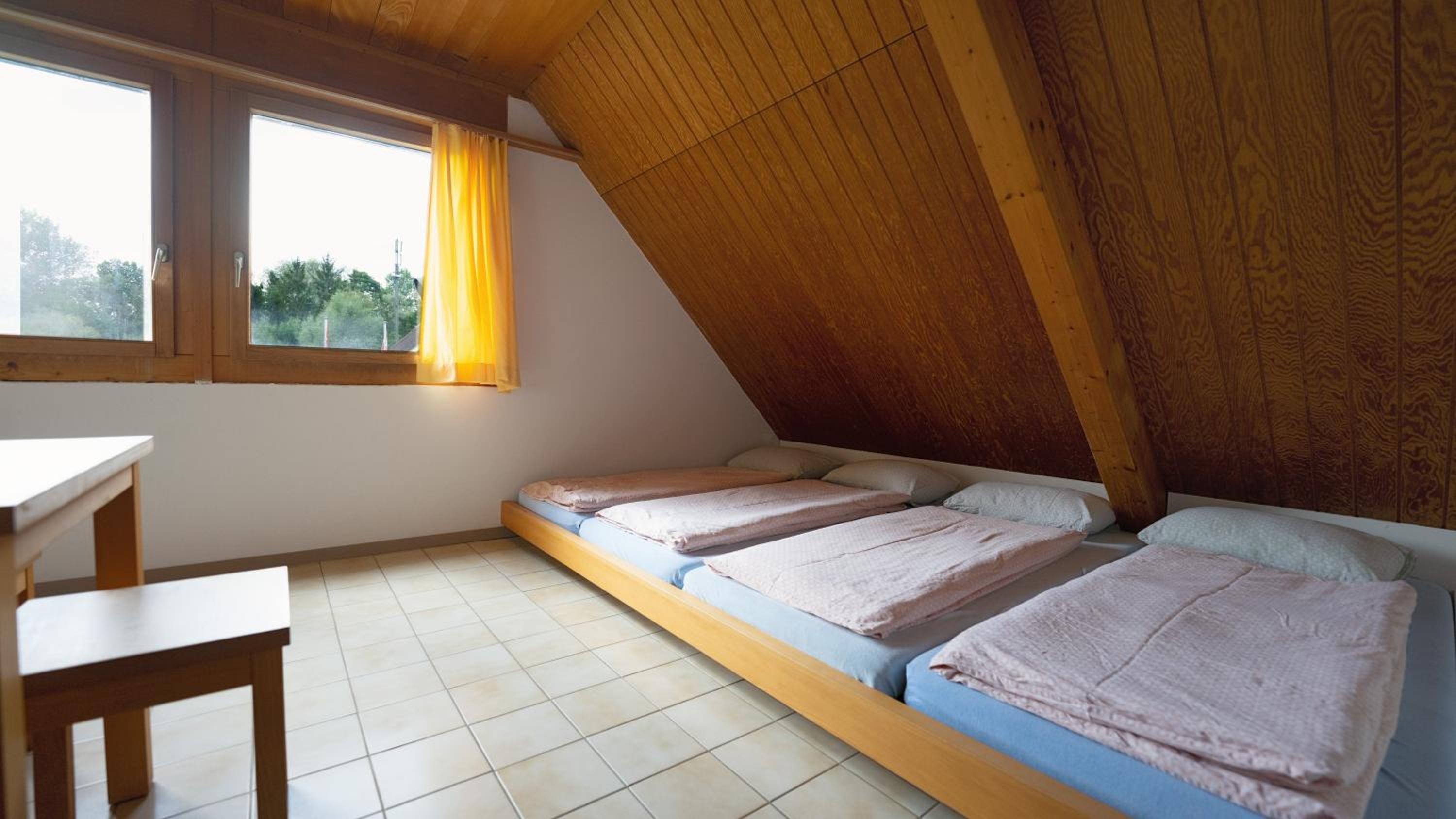 Quadruple Room with Shared Bathroom photo 3