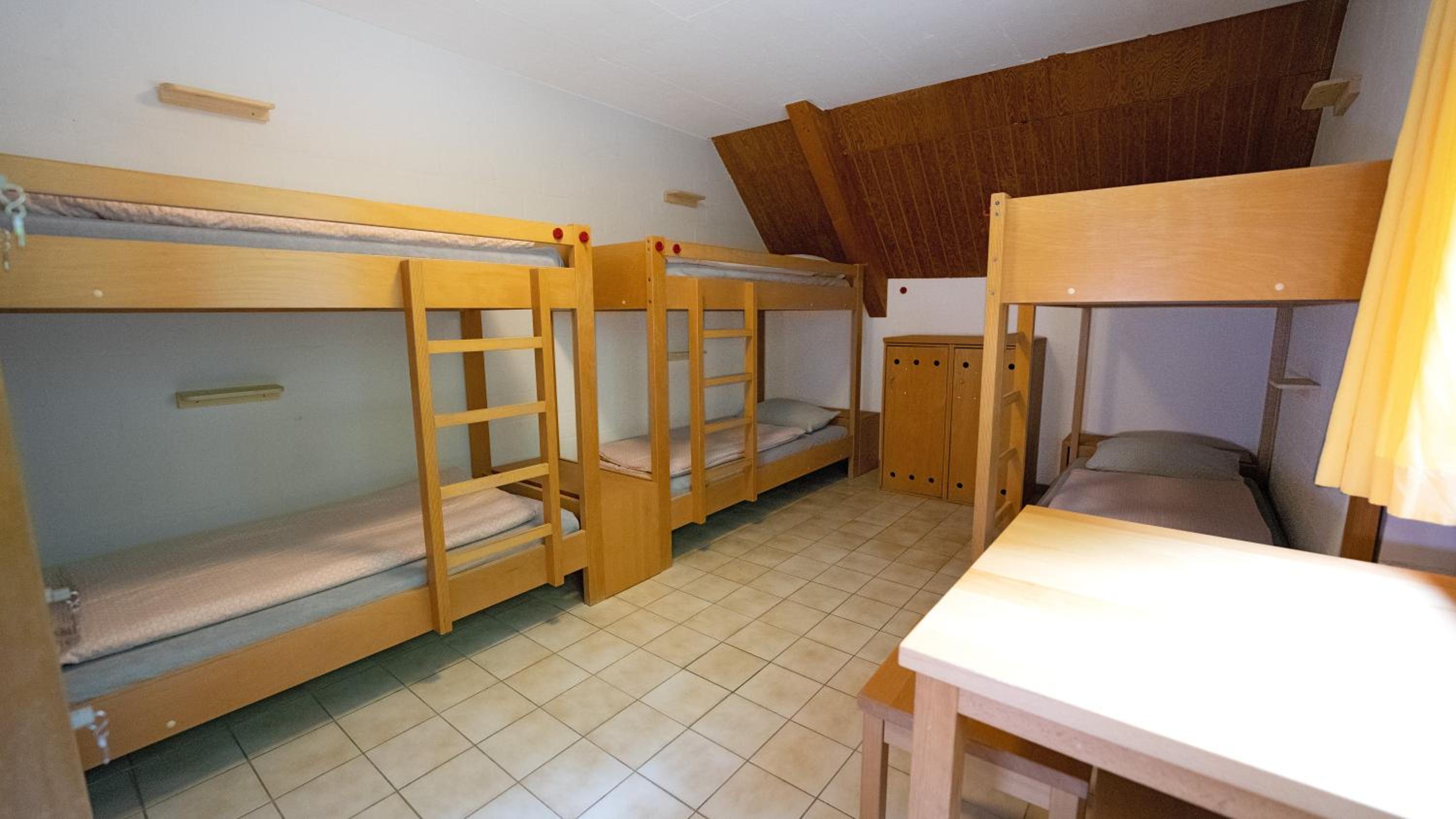 Sextuple Room with Shared Bathroom photo 3